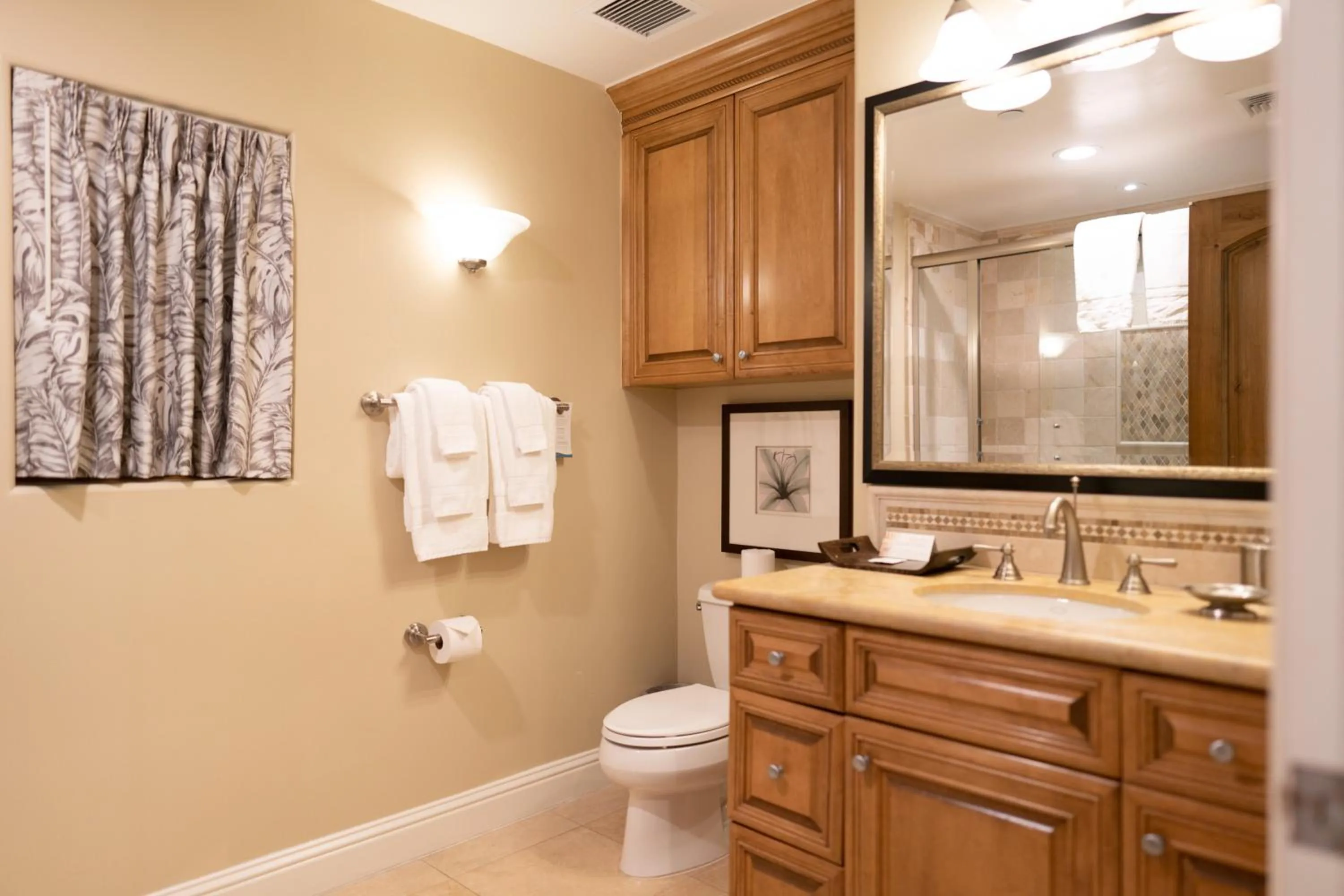 Dolphin Bay Resort and Spa