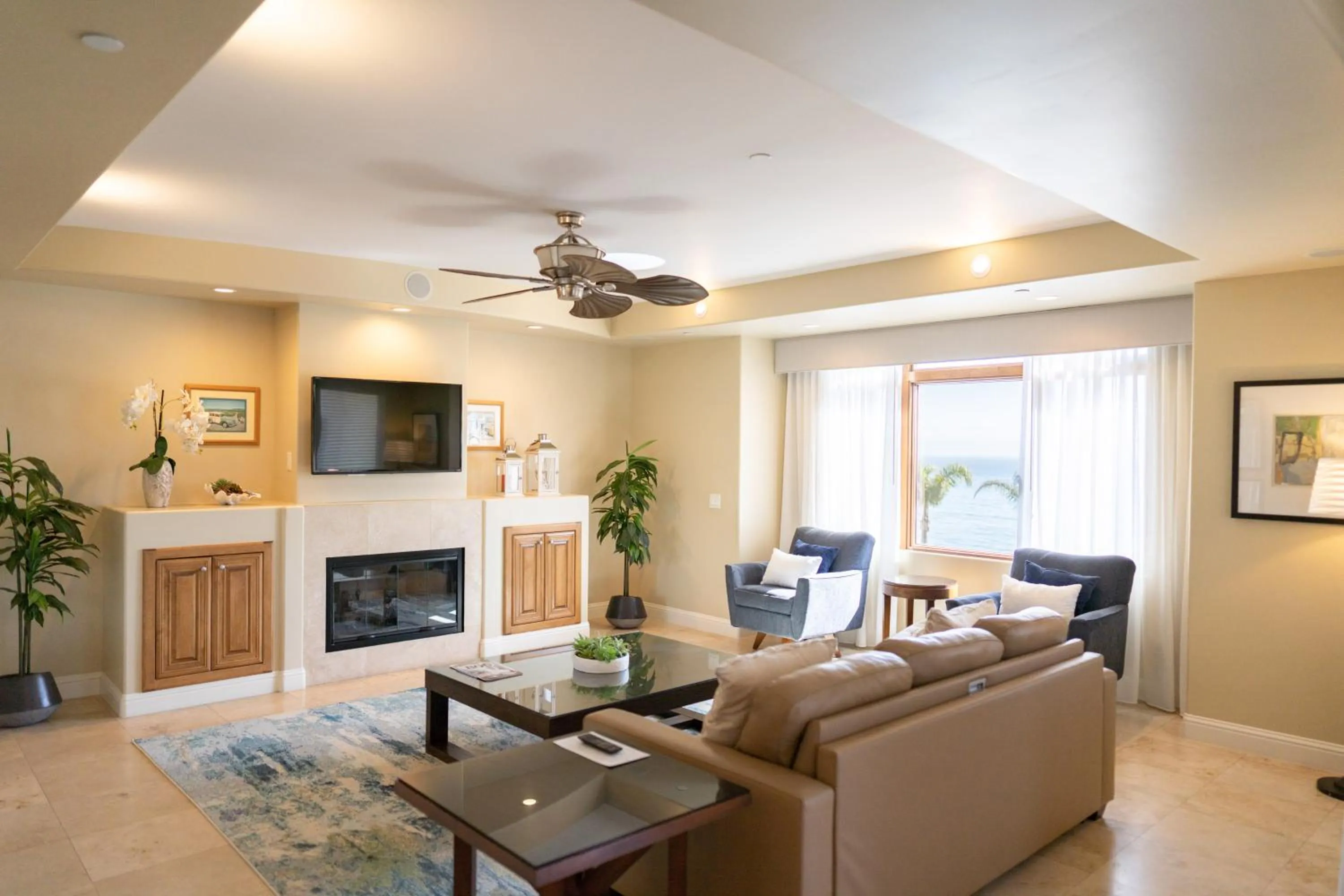 Dolphin Bay Resort and Spa