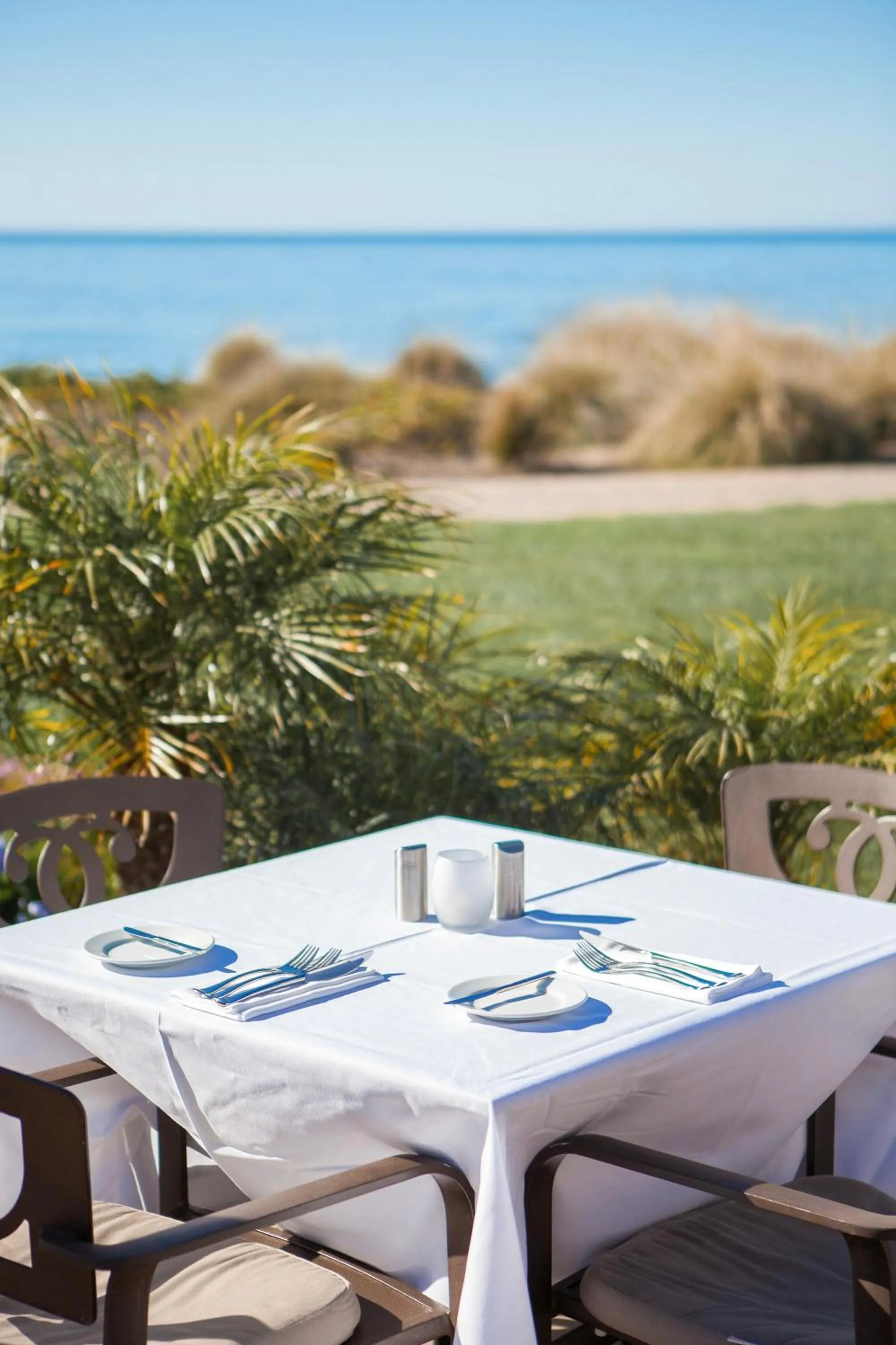 Restaurant/places to eat in Dolphin Bay Resort and Spa