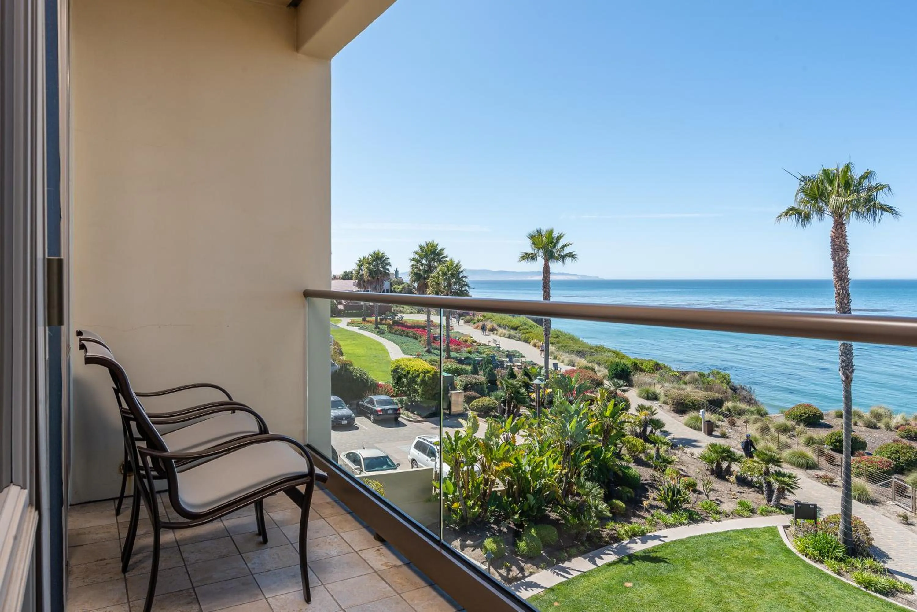 Dolphin Bay Resort and Spa