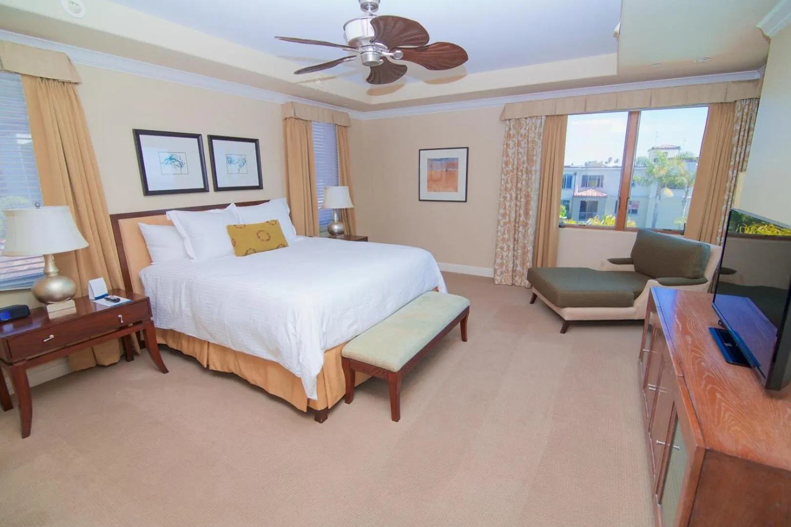 Dolphin Bay Resort and Spa