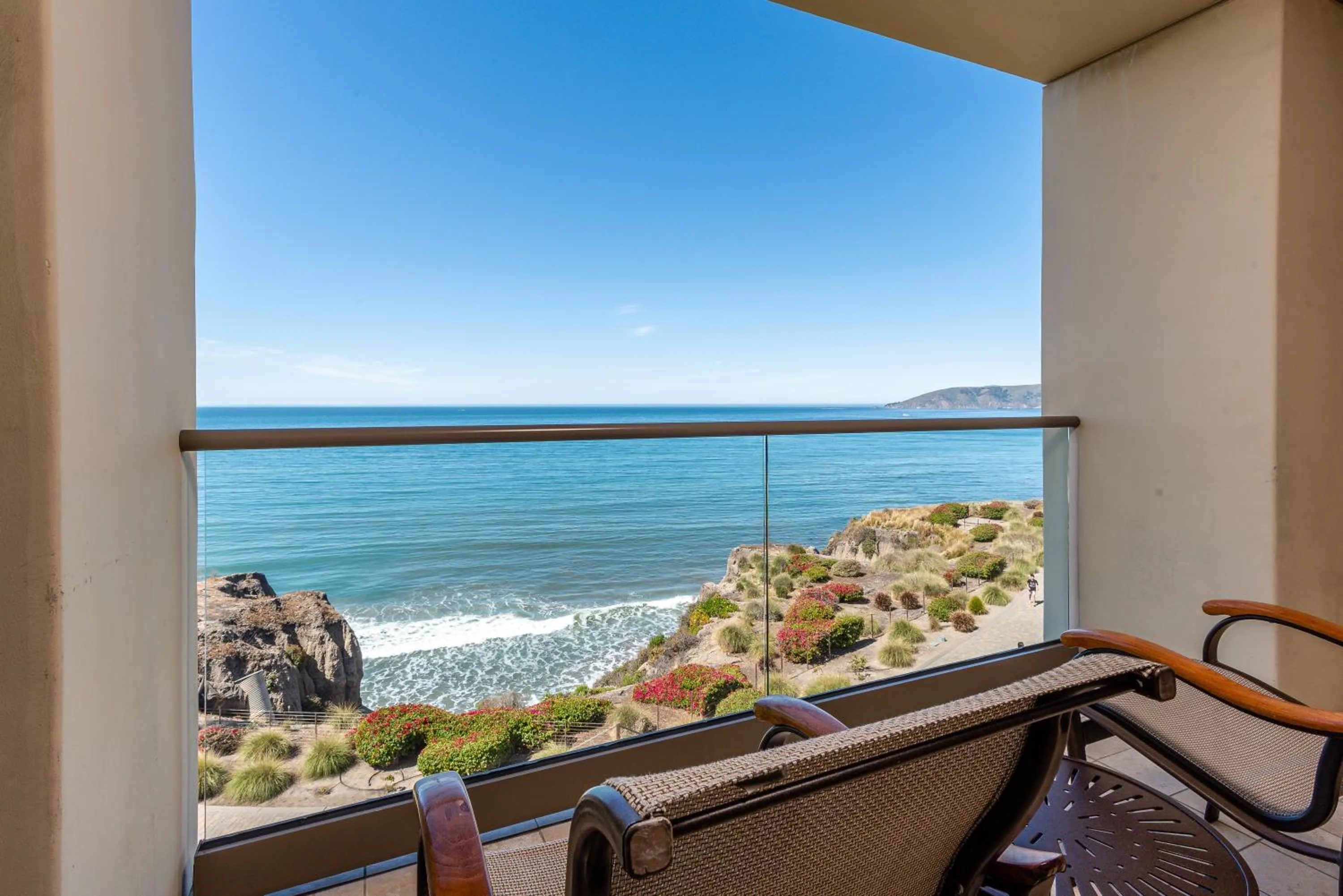 Dolphin Bay Resort and Spa