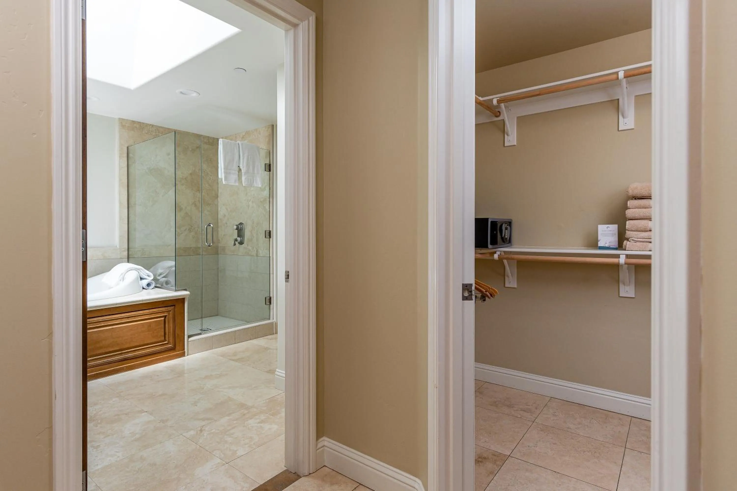 Dolphin Bay Resort and Spa