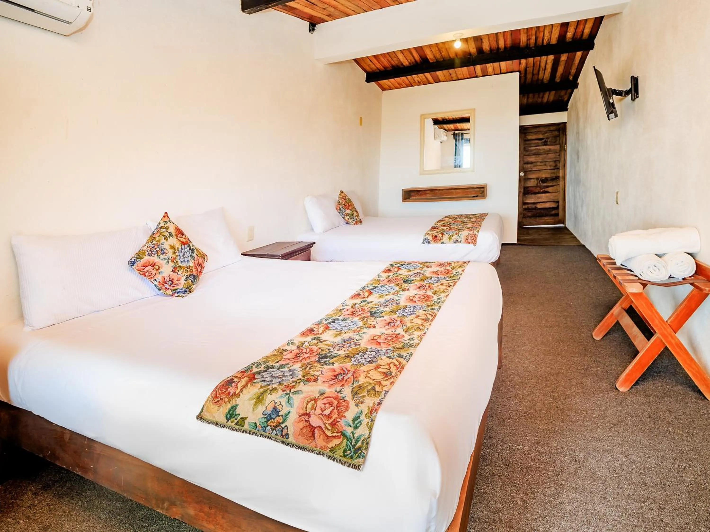 Bedroom in Capital O Verdemar, Pie de la Cuesta