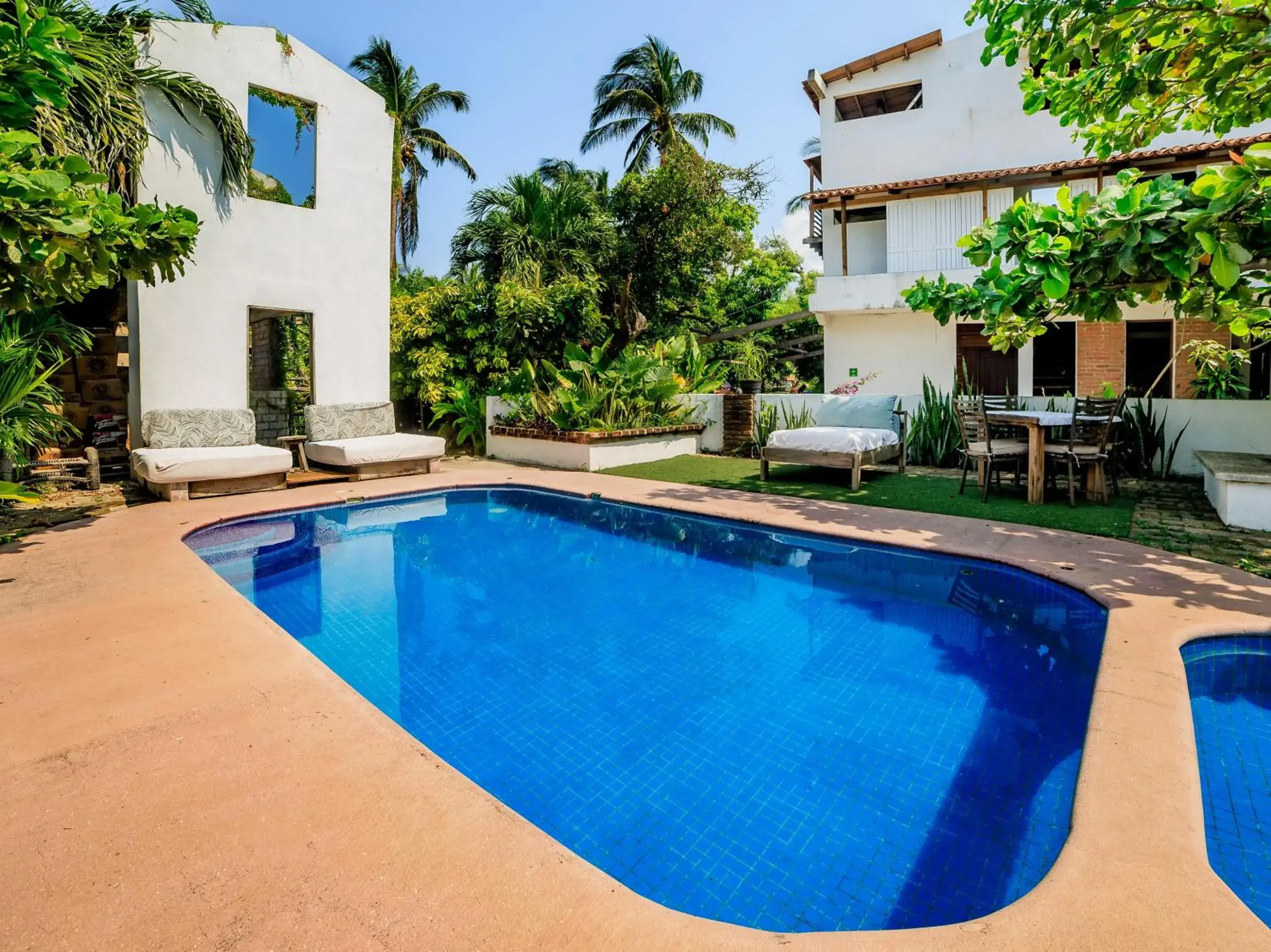 Swimming pool in Capital O Verdemar, Pie de la Cuesta Swimming pool in Capital O Verdemar, Pie de la Cuesta