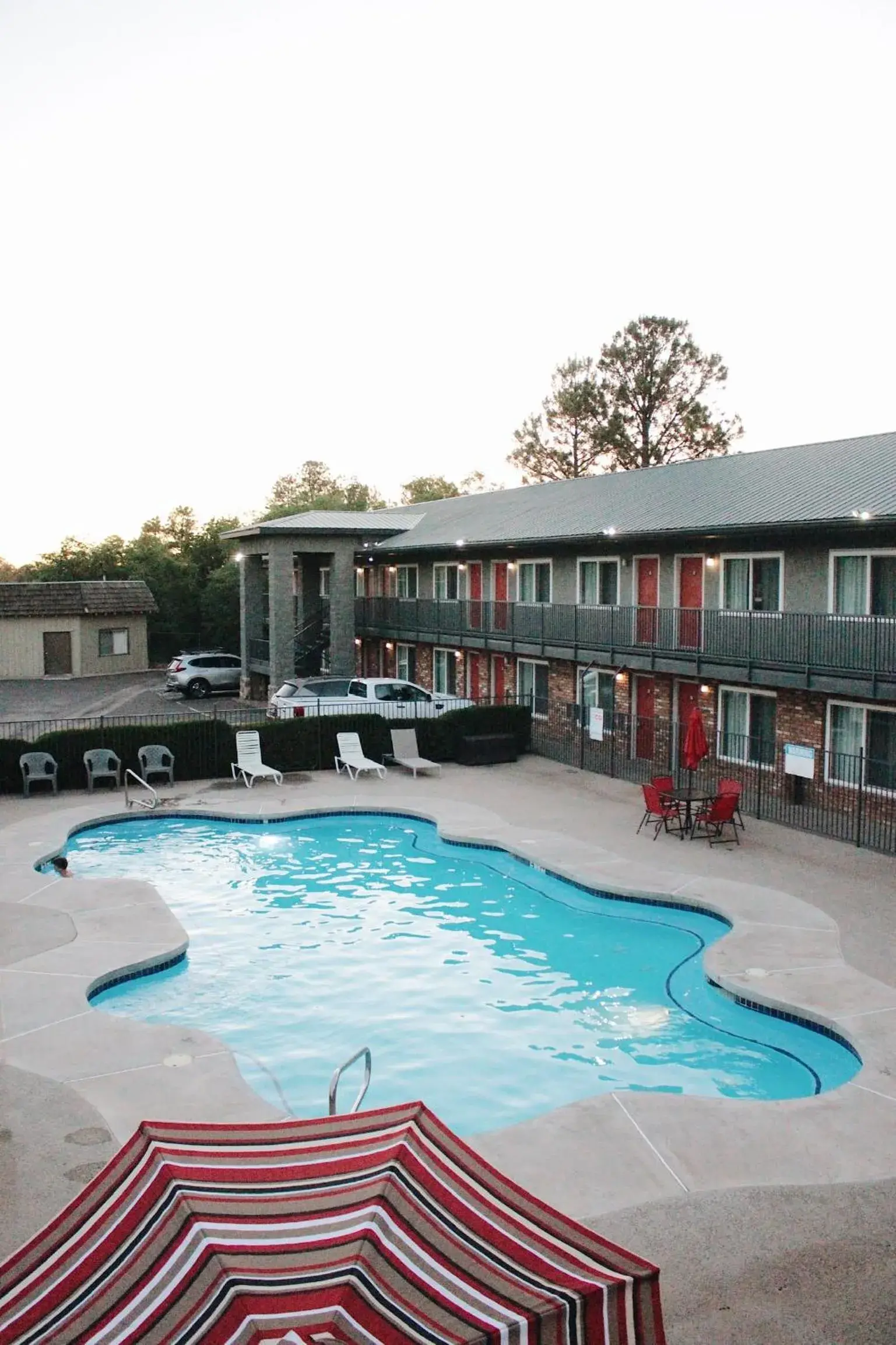 Swimming pool in Days Inn by Wyndham Show Low Swimming pool in Days Inn by Wyndham Show Low
