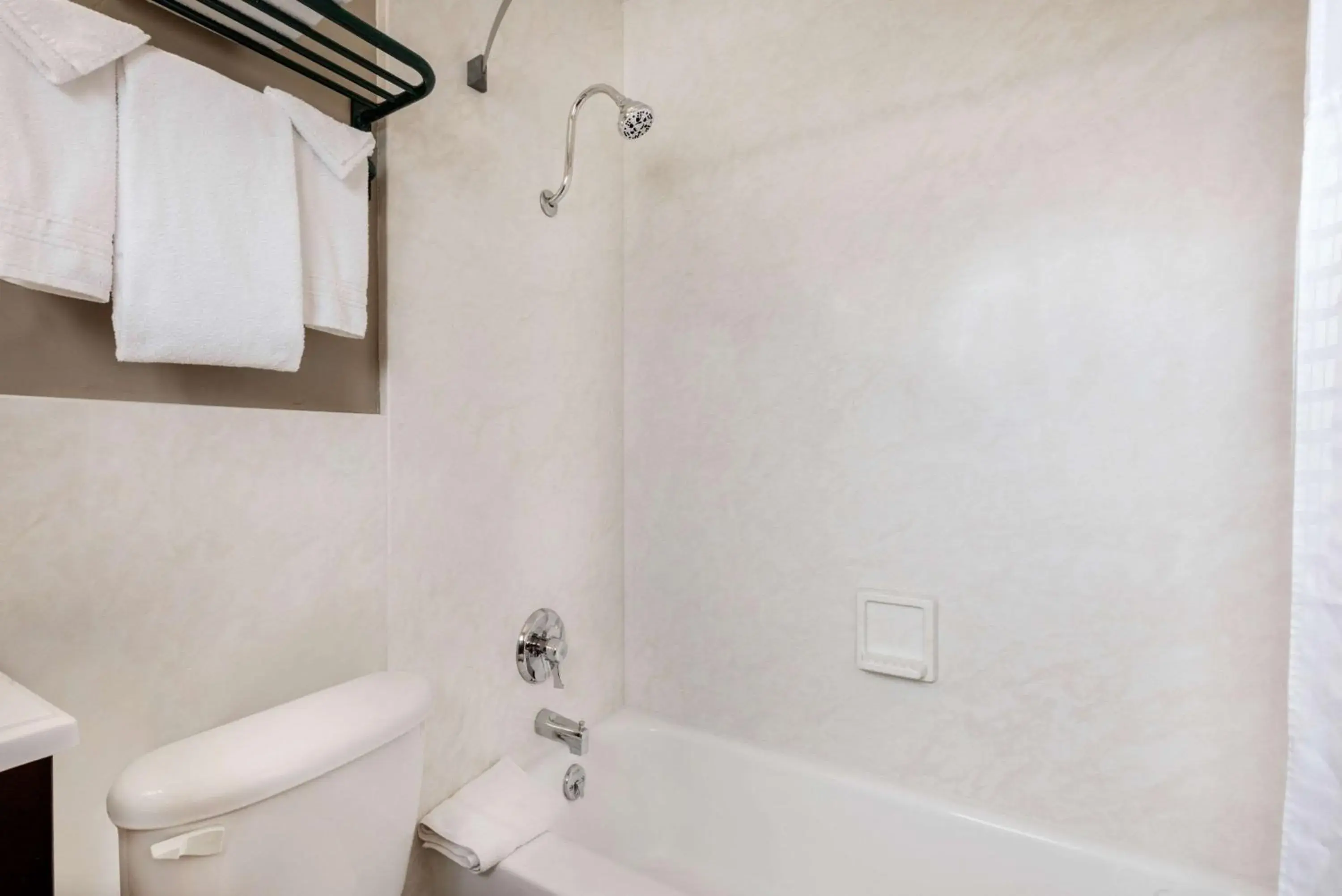 Days Inn by Wyndham Show Low Days Inn by Wyndham Show Low