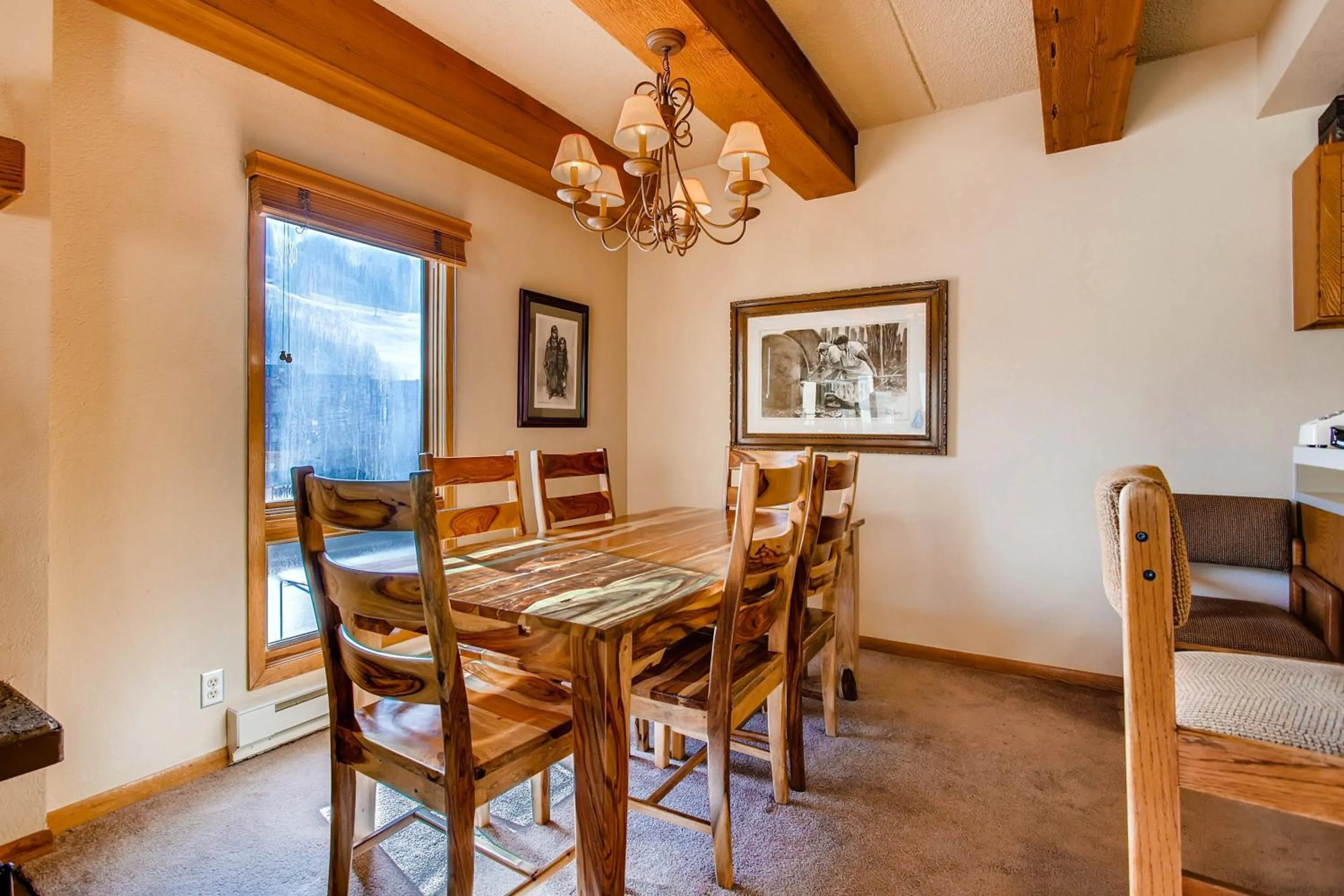 Updated 2 Br With View Of Lifts Condo