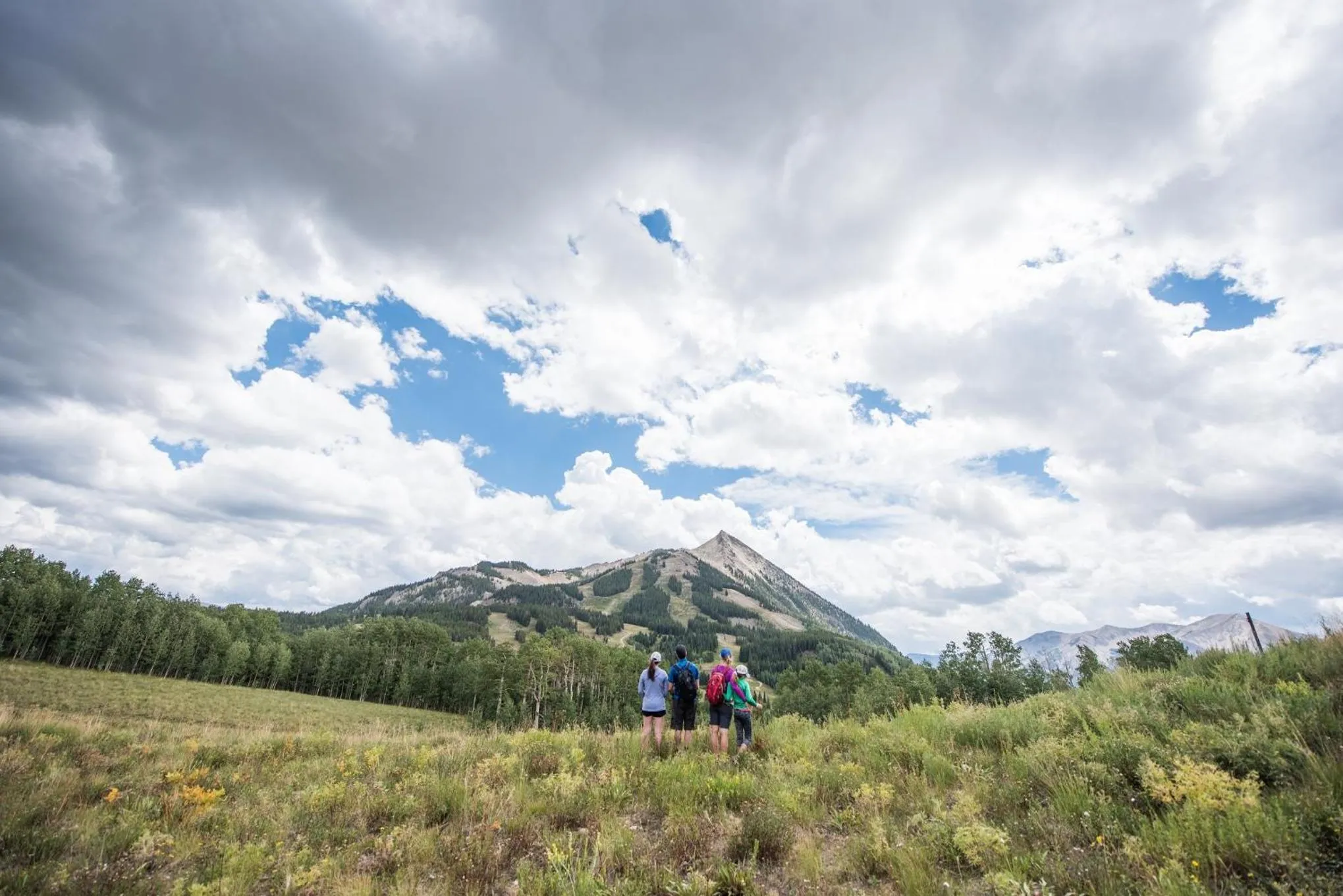 Updated 2 Br With View Of Lifts Condo