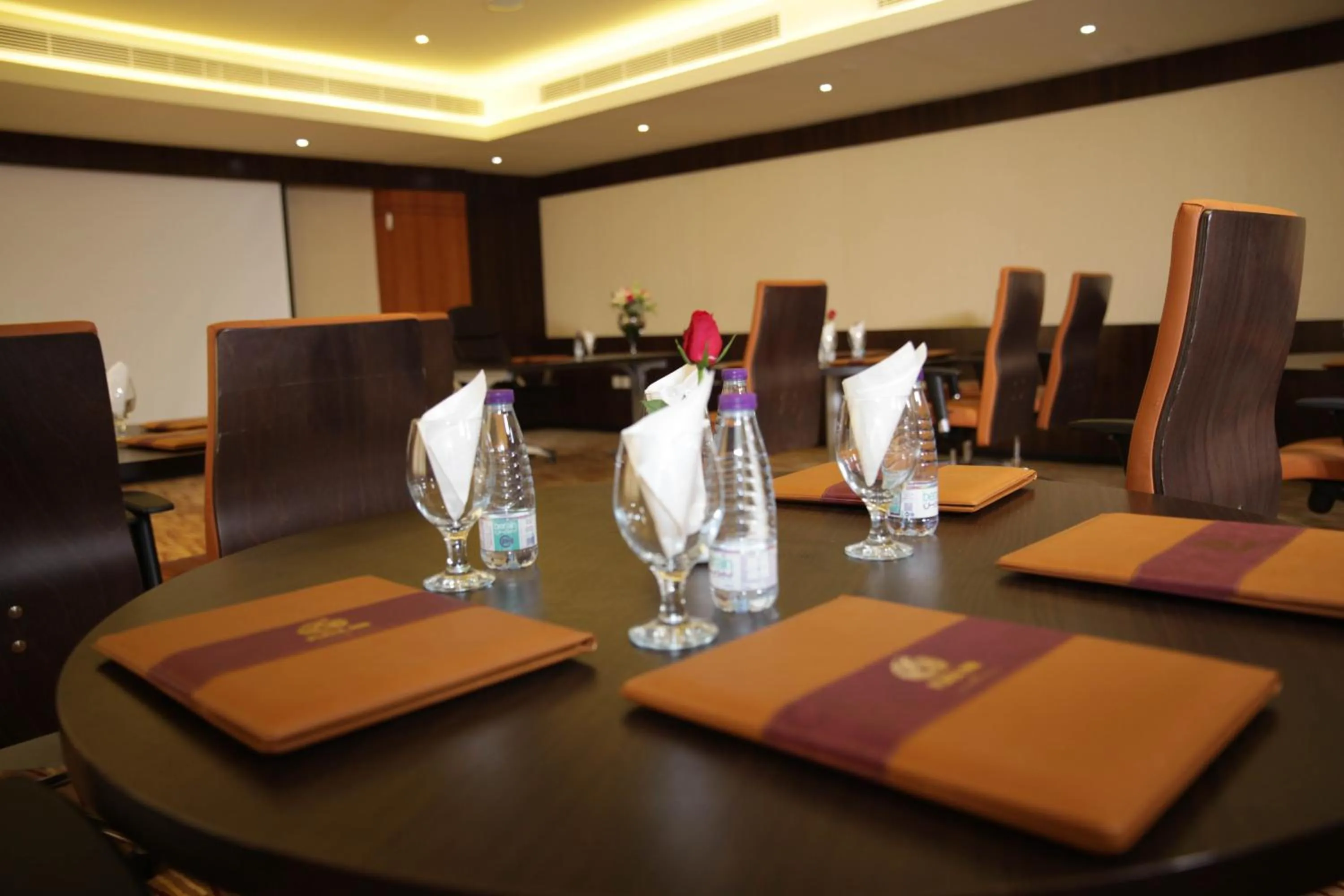 Business facilities in Dalin Hotel
