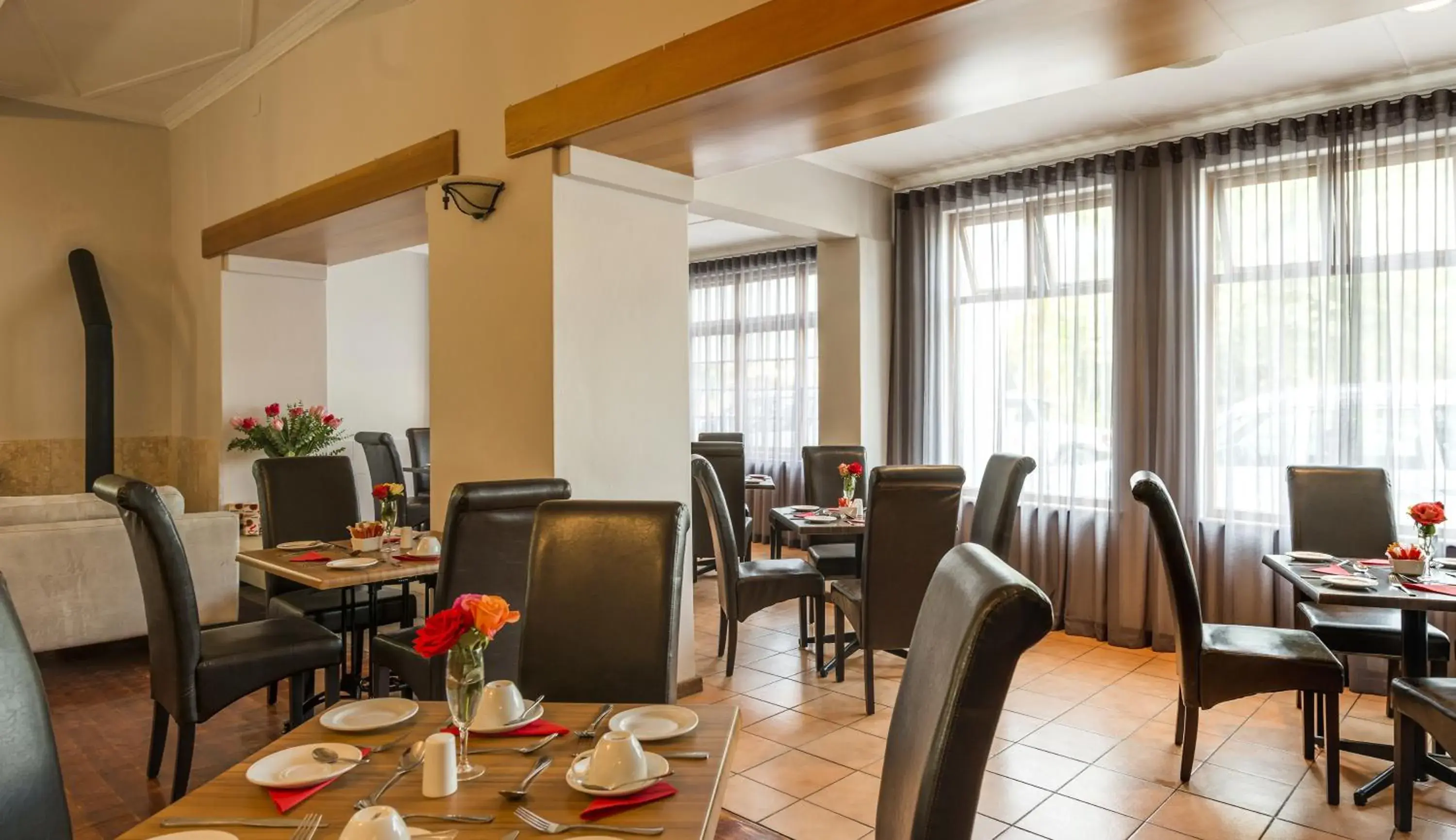 Restaurant/places to eat in Clanwilliam Hotel Restaurant/places to eat in Clanwilliam Hotel