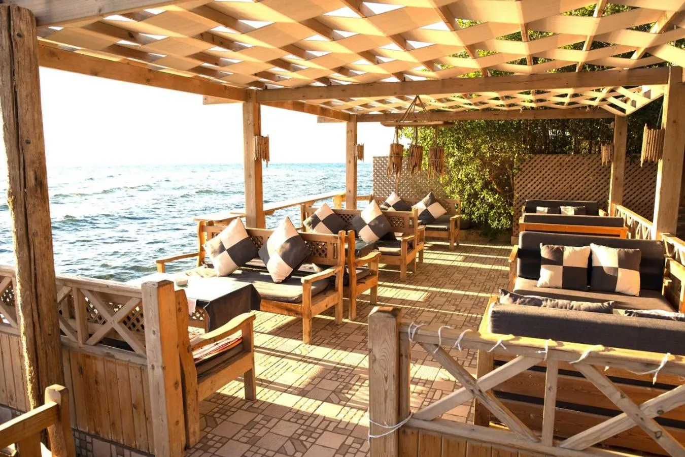 Restaurant/places to eat in Penguin Village Dahab