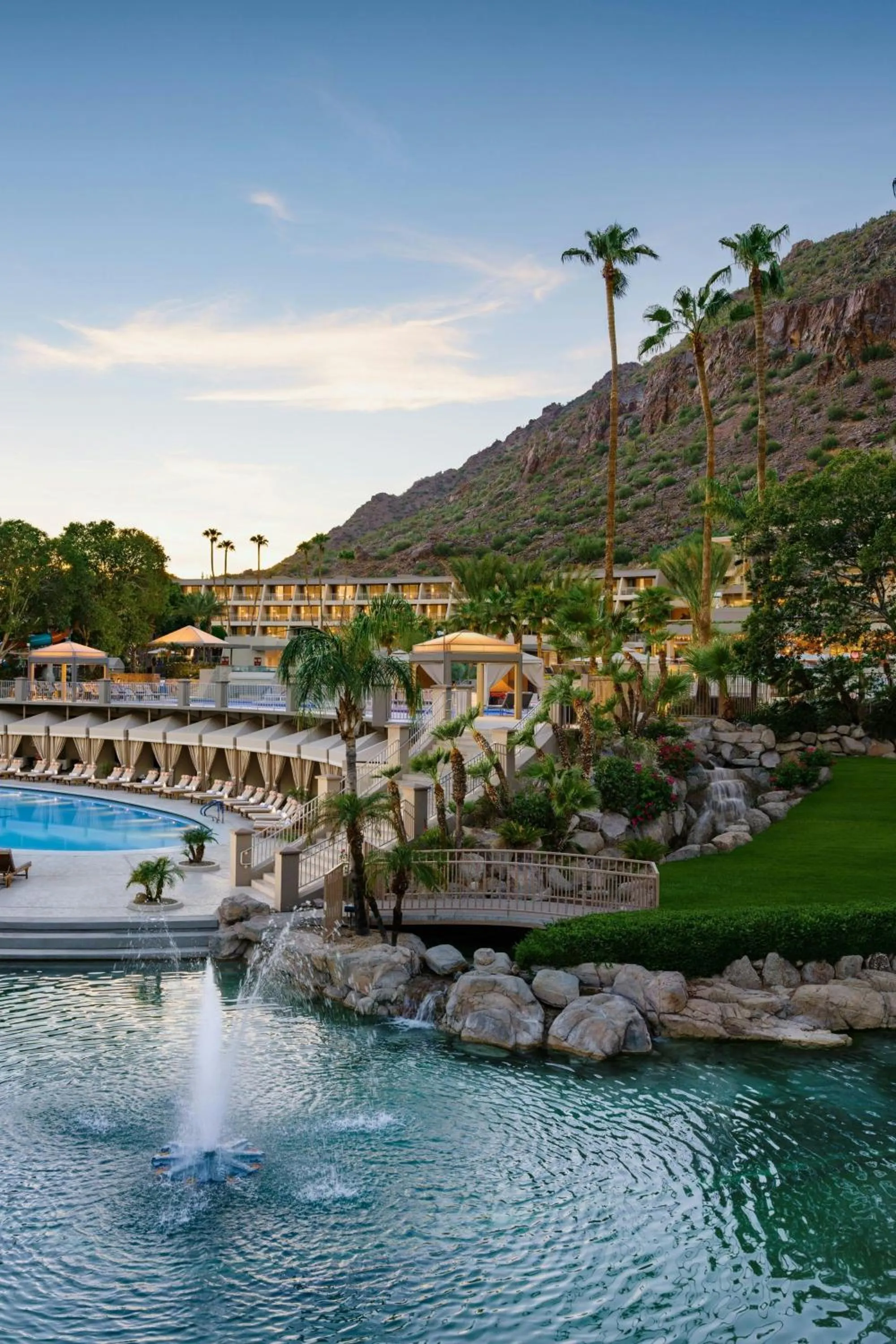 Swimming pool in The Phoenician, a Luxury Collection Resort, Scottsdale