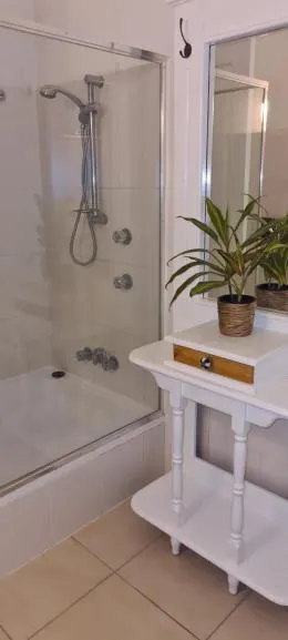 Shower in The Retreat Port Stephens