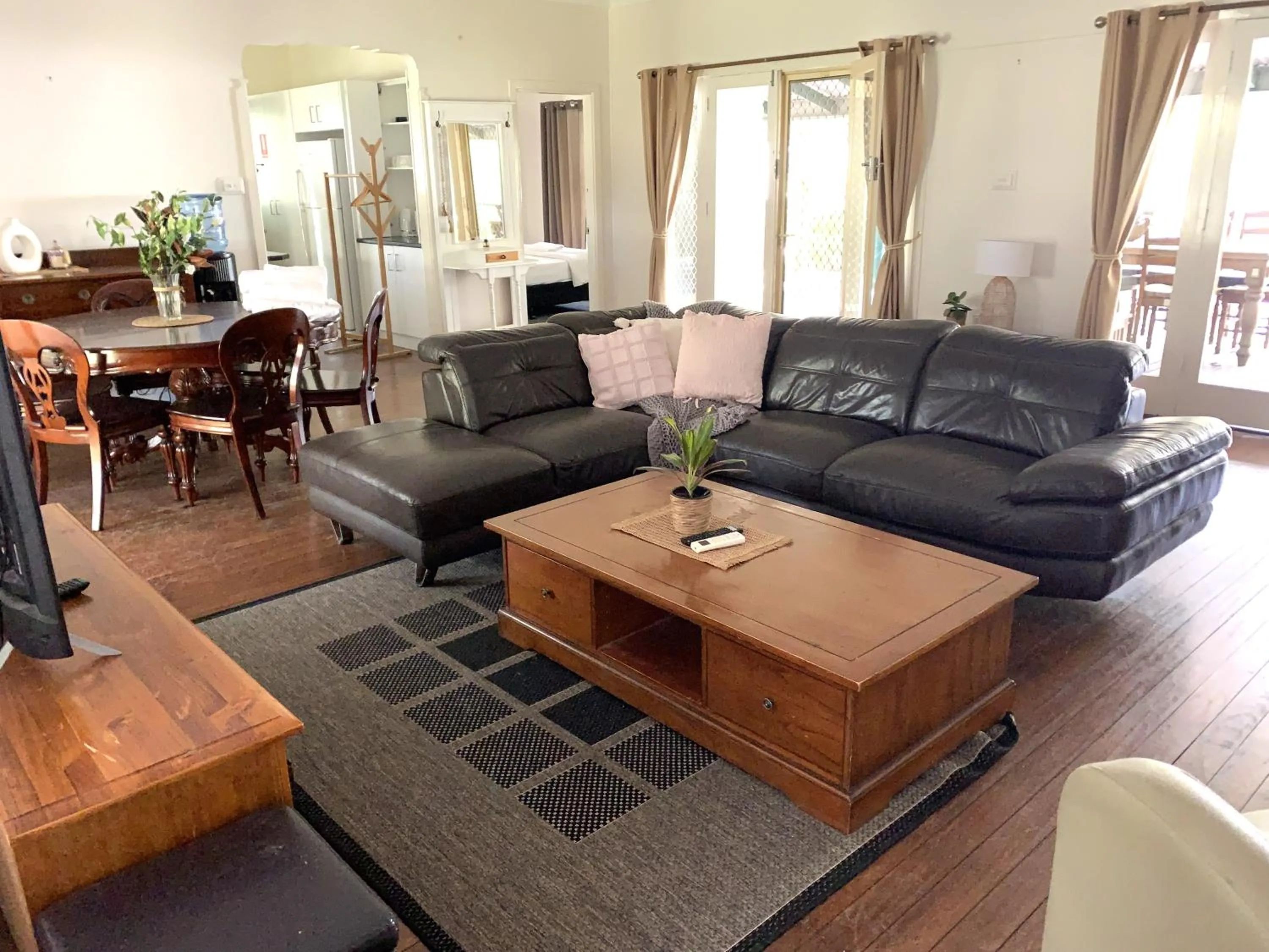Living room in The Retreat Port Stephens