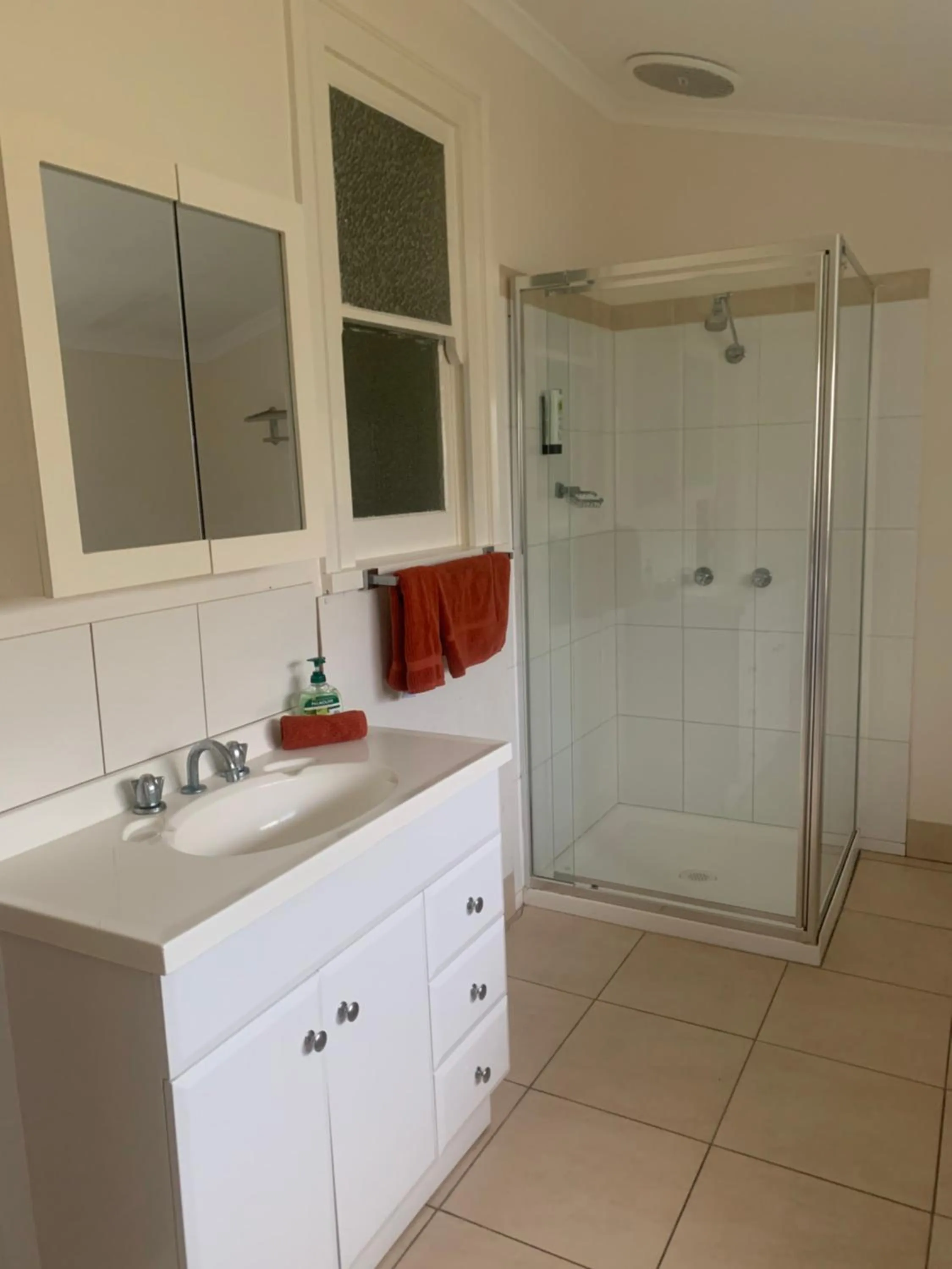 Shower in The Retreat Port Stephens