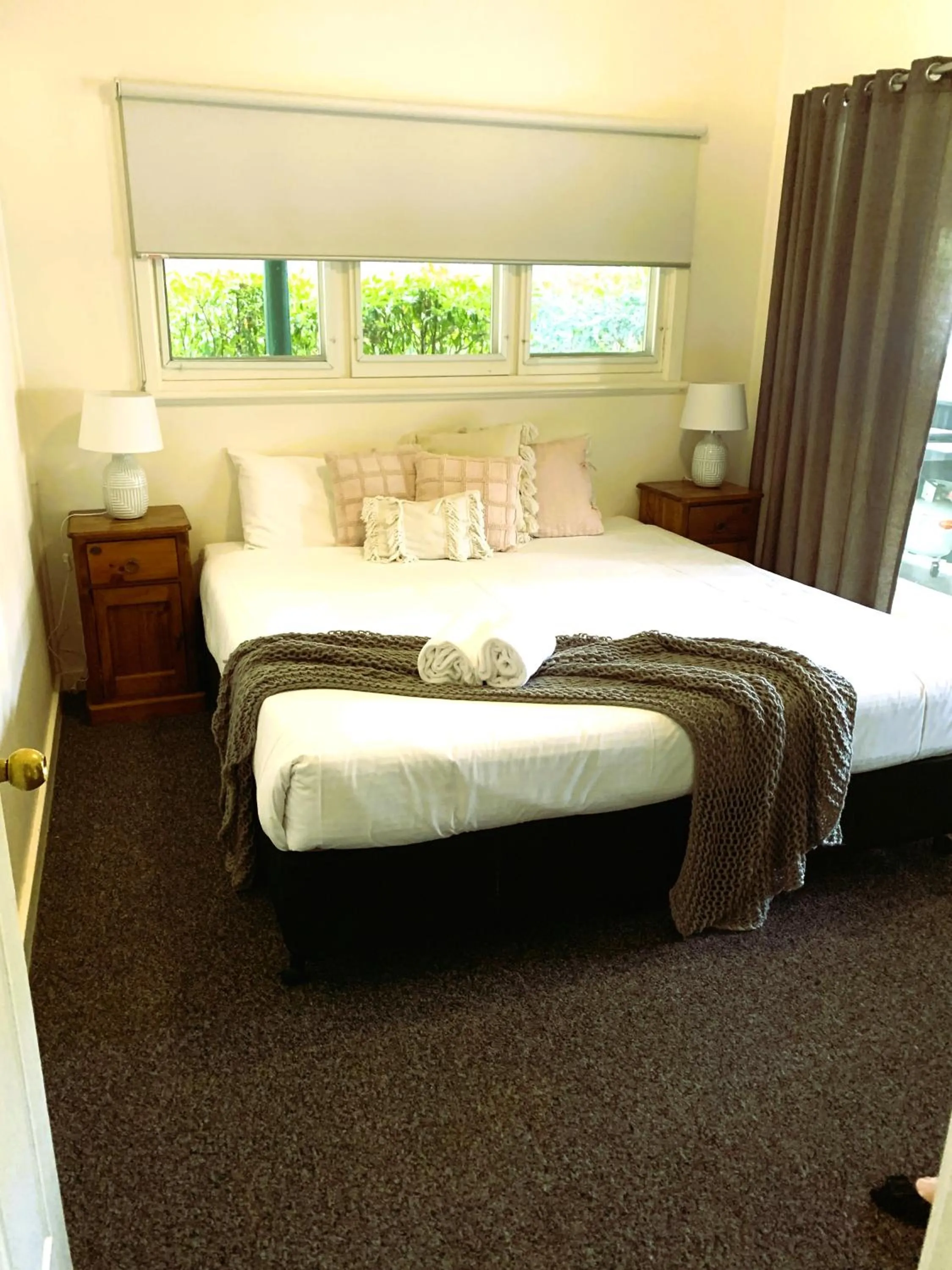 Bedroom, Bed in The Retreat Port Stephens