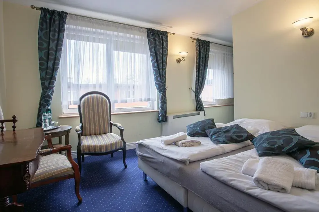 Double Room with Skylight - single occupancy in Napoleoński Double Room with Skylight - single occupancy in Napoleoński