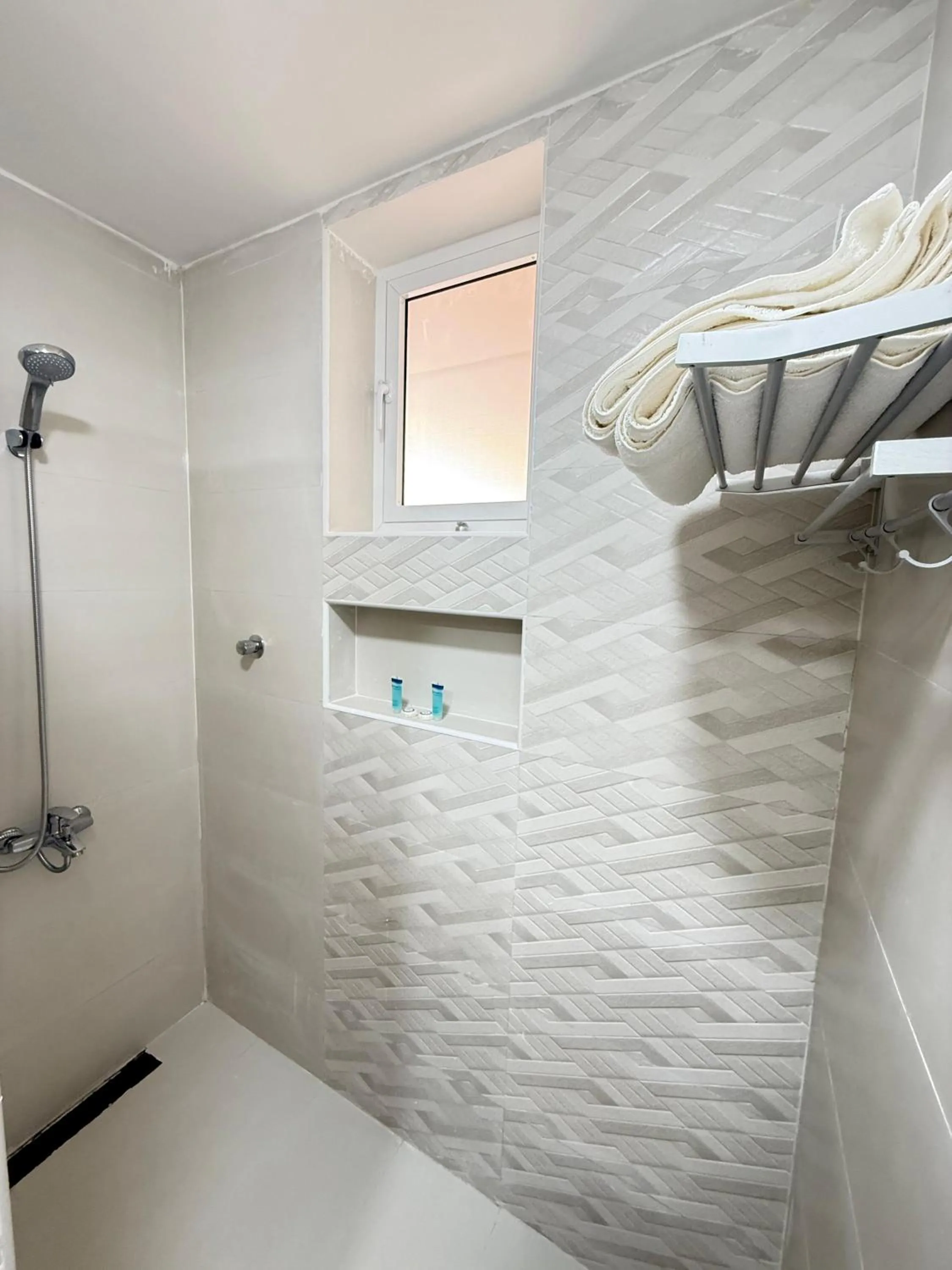 Shower in Oriental Nights Rest House