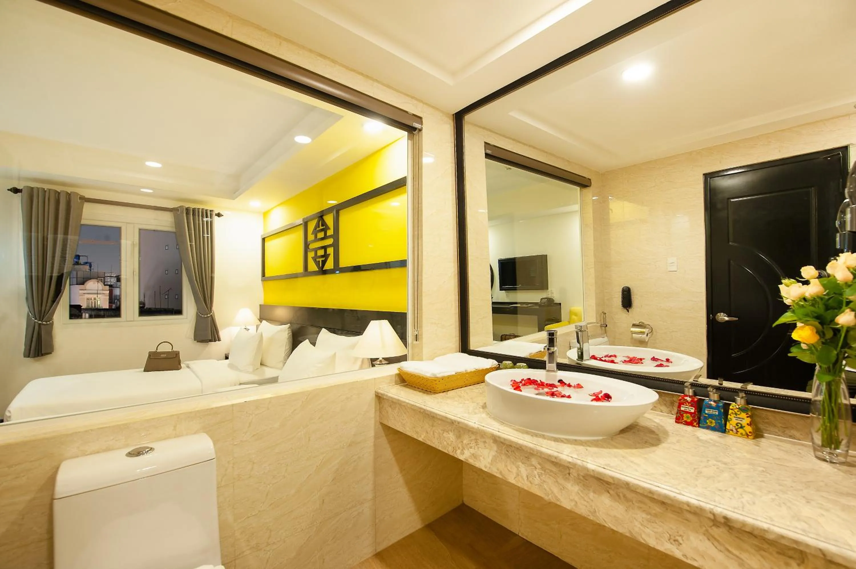 Bathroom, Bed in Adora Art Hotel