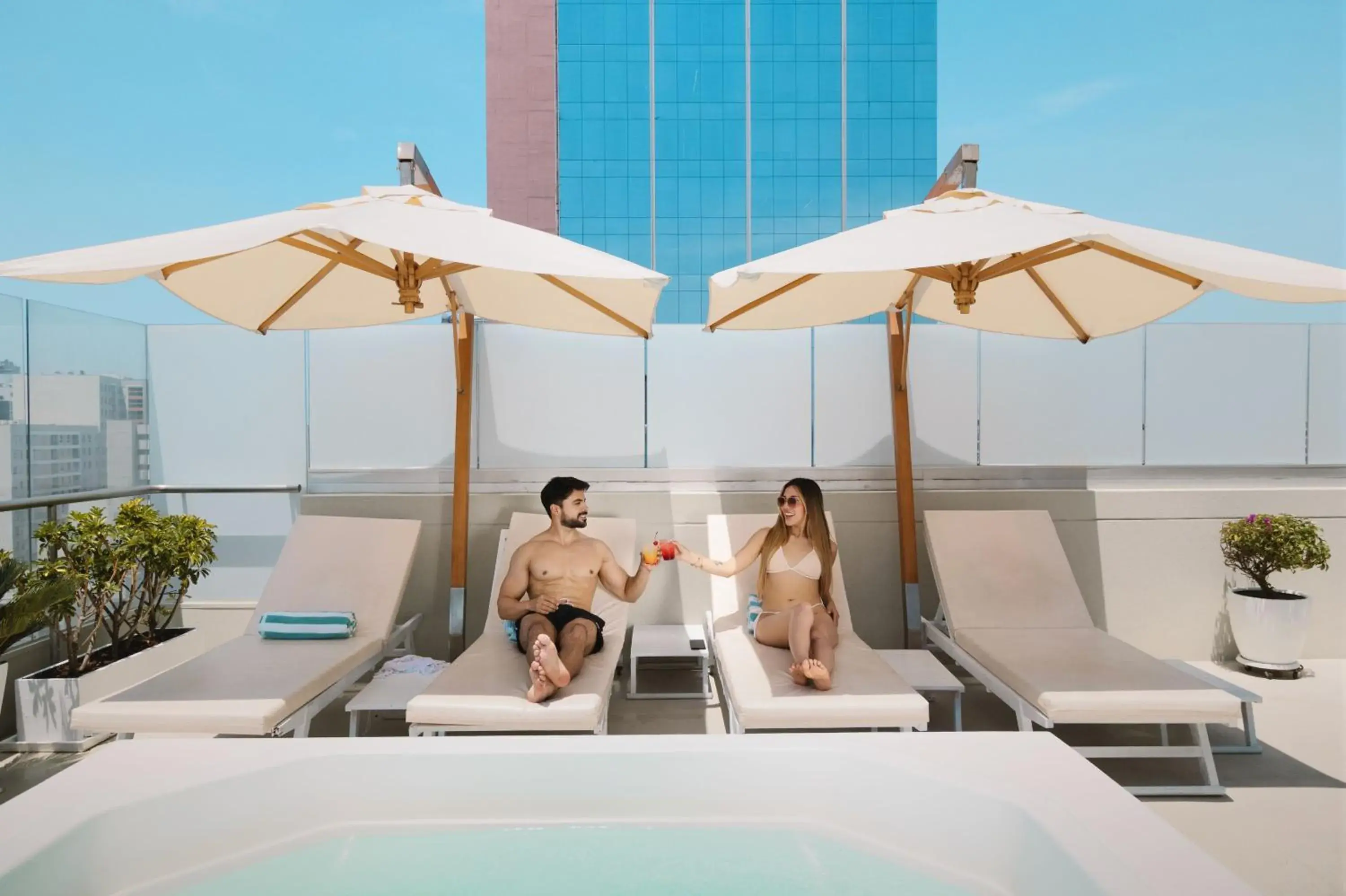 Swimming pool in Dazzler by Wyndham Lima San Isidro Swimming pool in Dazzler by Wyndham Lima San Isidro