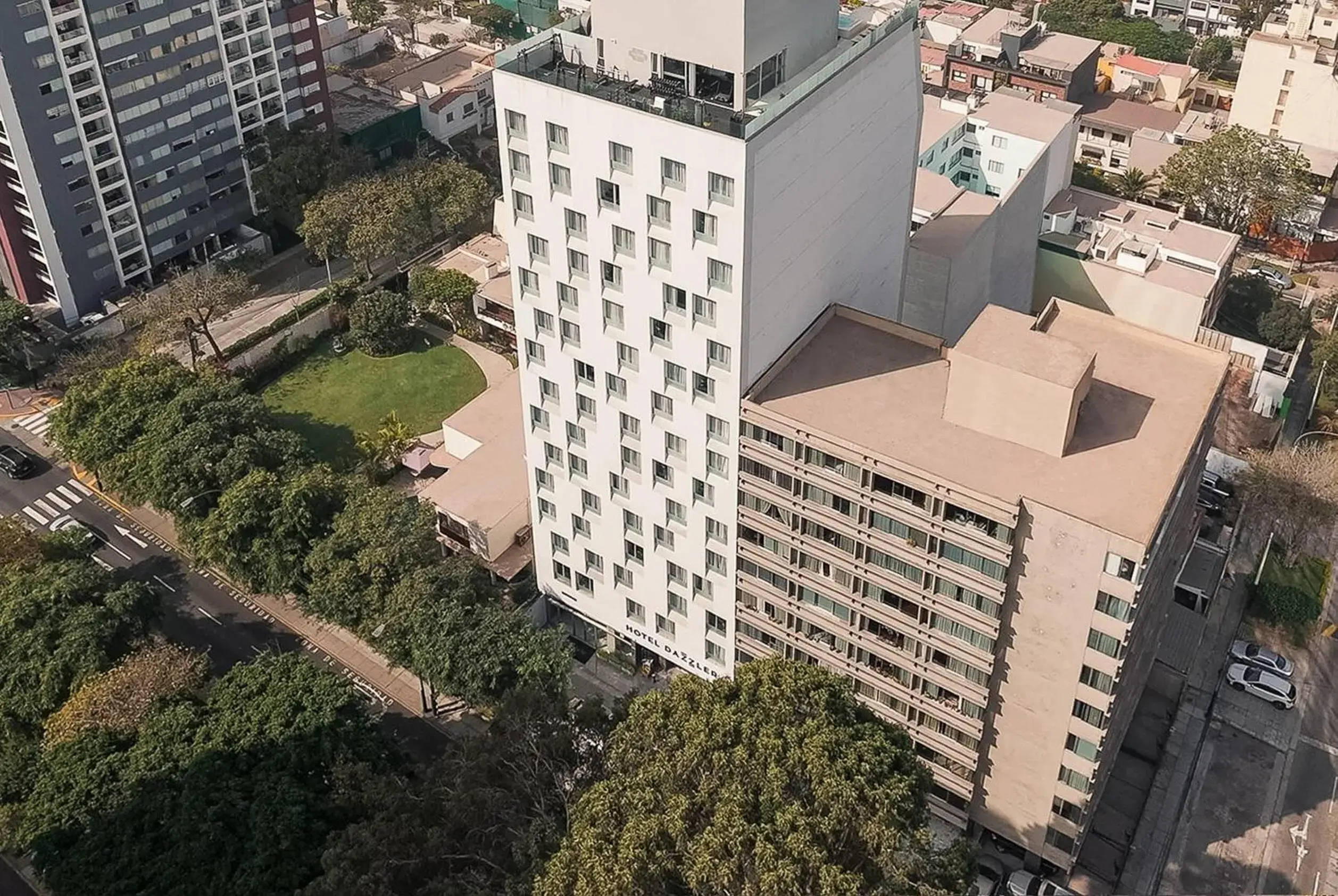 Property building in Dazzler by Wyndham Lima San Isidro Property building in Dazzler by Wyndham Lima San Isidro