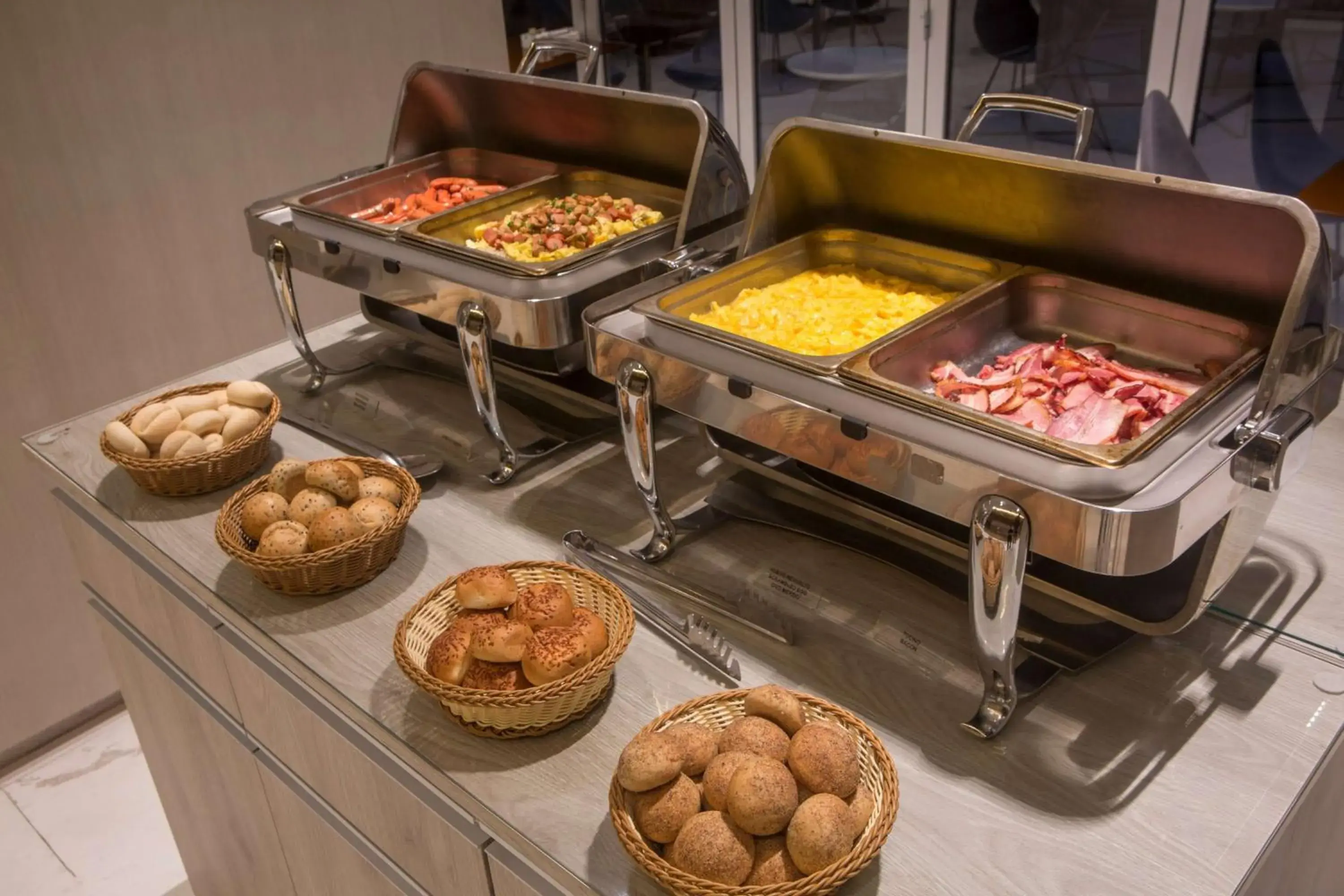 Restaurant/places to eat in Dazzler by Wyndham Lima San Isidro Restaurant/places to eat in Dazzler by Wyndham Lima San Isidro