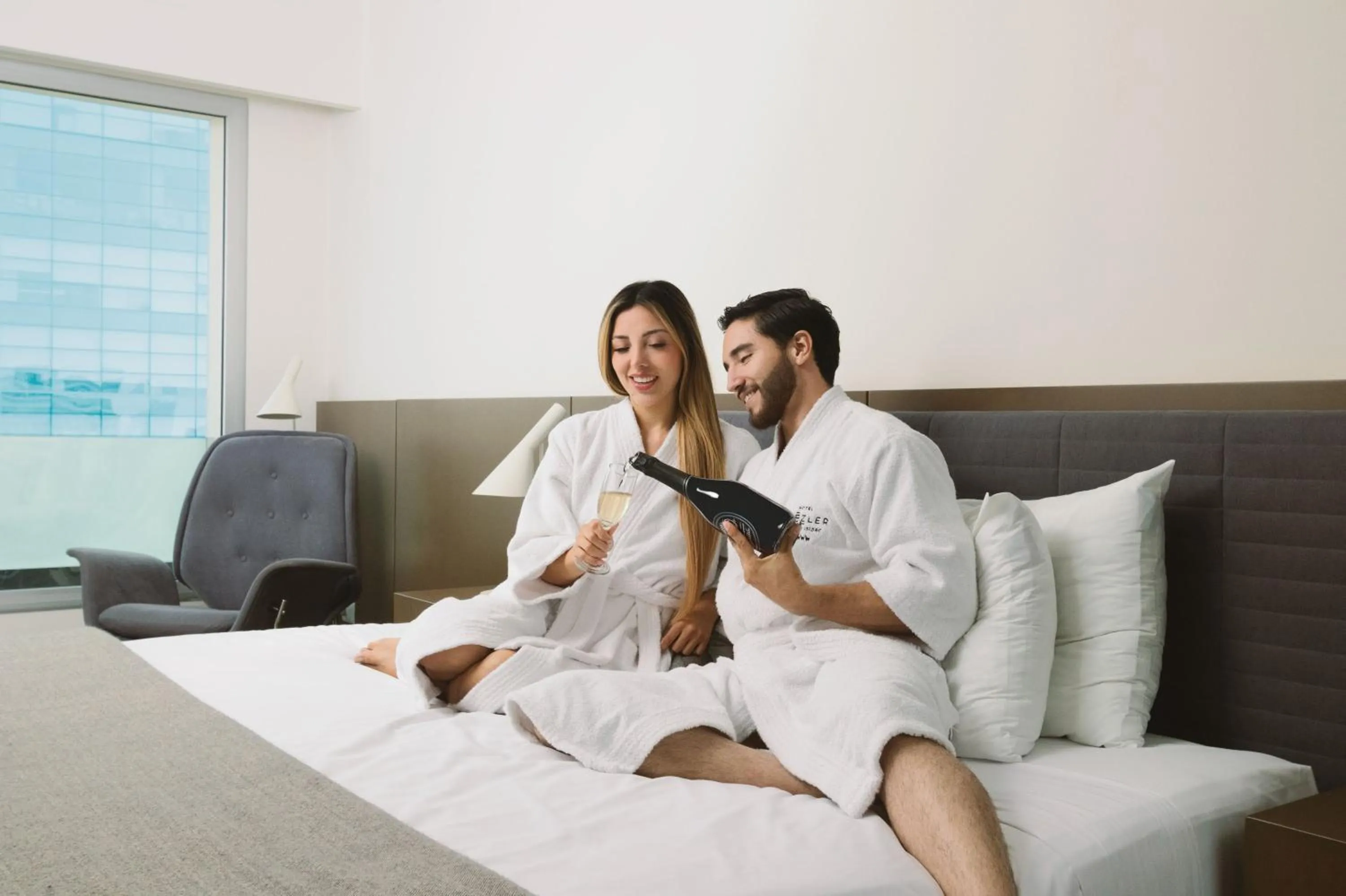 Bedroom in Dazzler by Wyndham Lima San Isidro