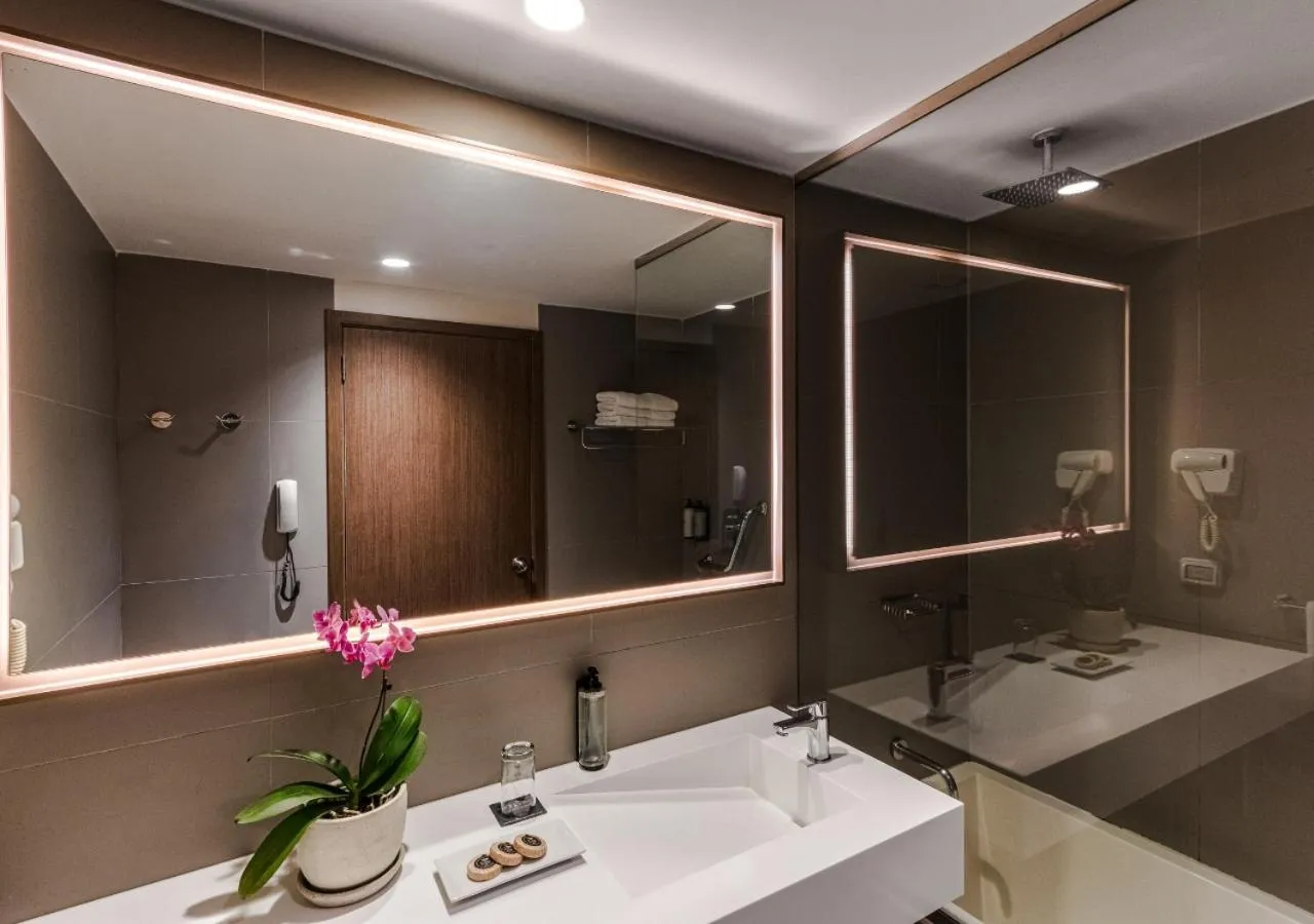 Bathroom in Dazzler by Wyndham Lima San Isidro