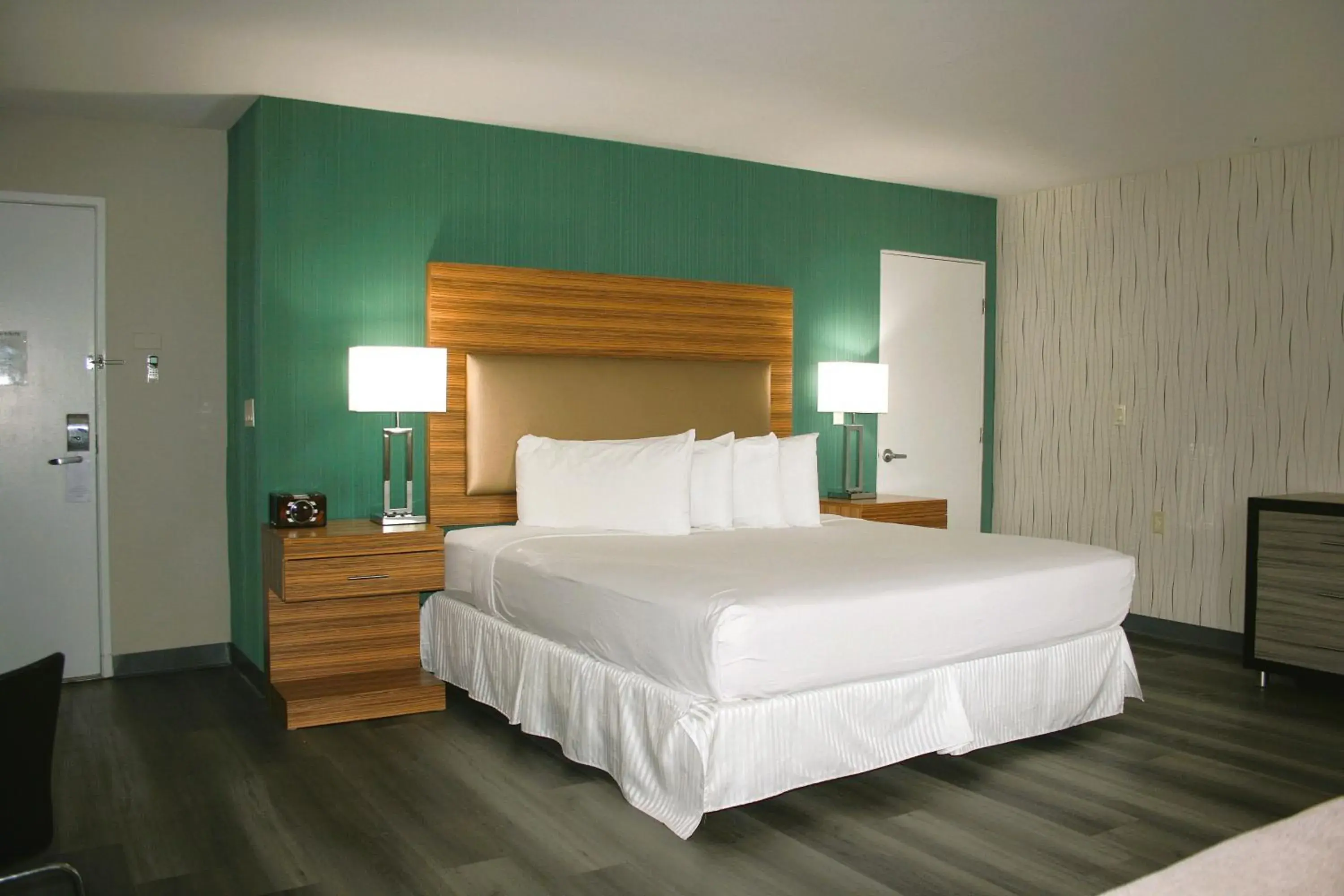 Suite with Sea View in Porto Vista Hotel In Little Italy Suite with Sea View in Porto Vista Hotel In Little Italy