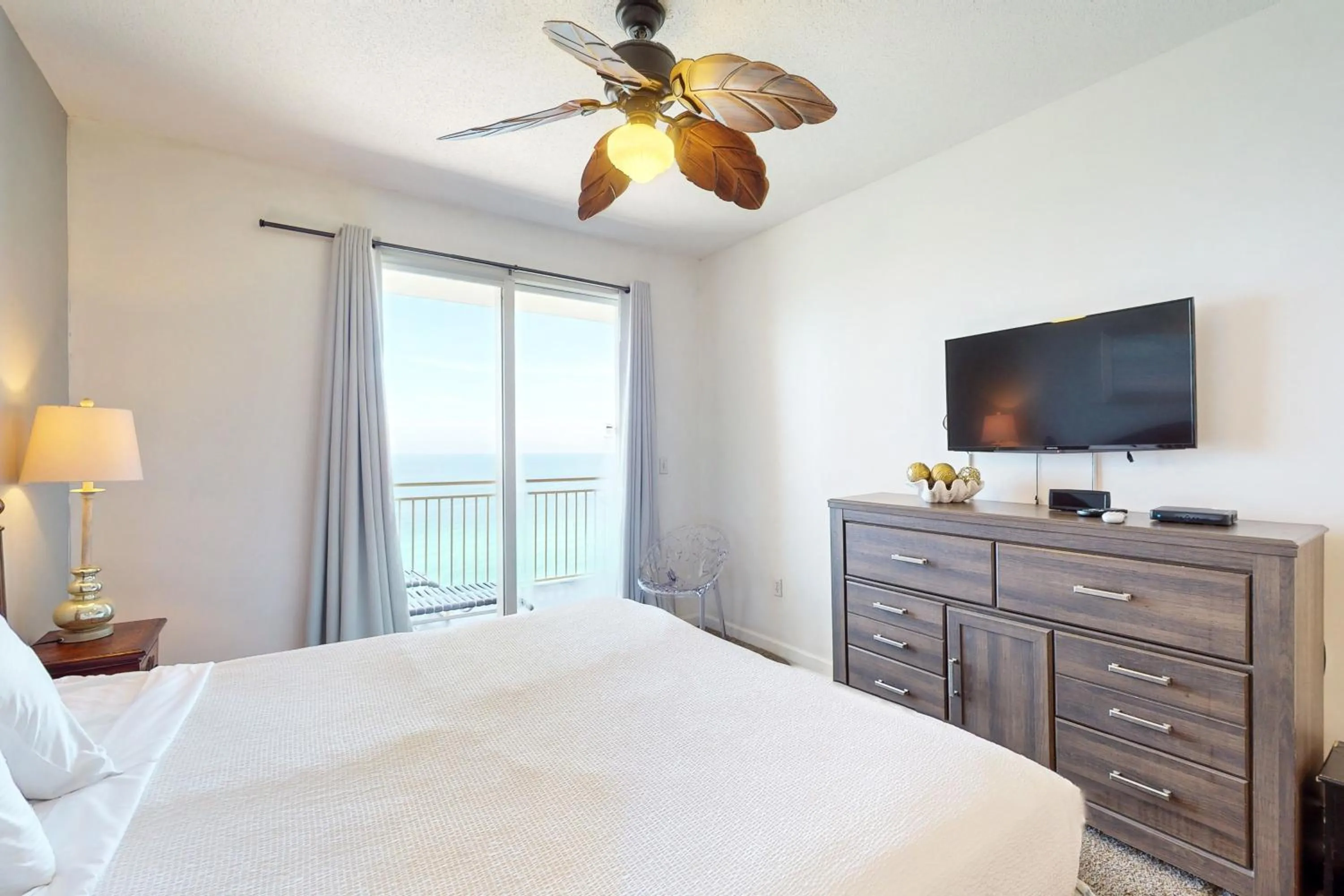 Bed in Sterling Reef 1505