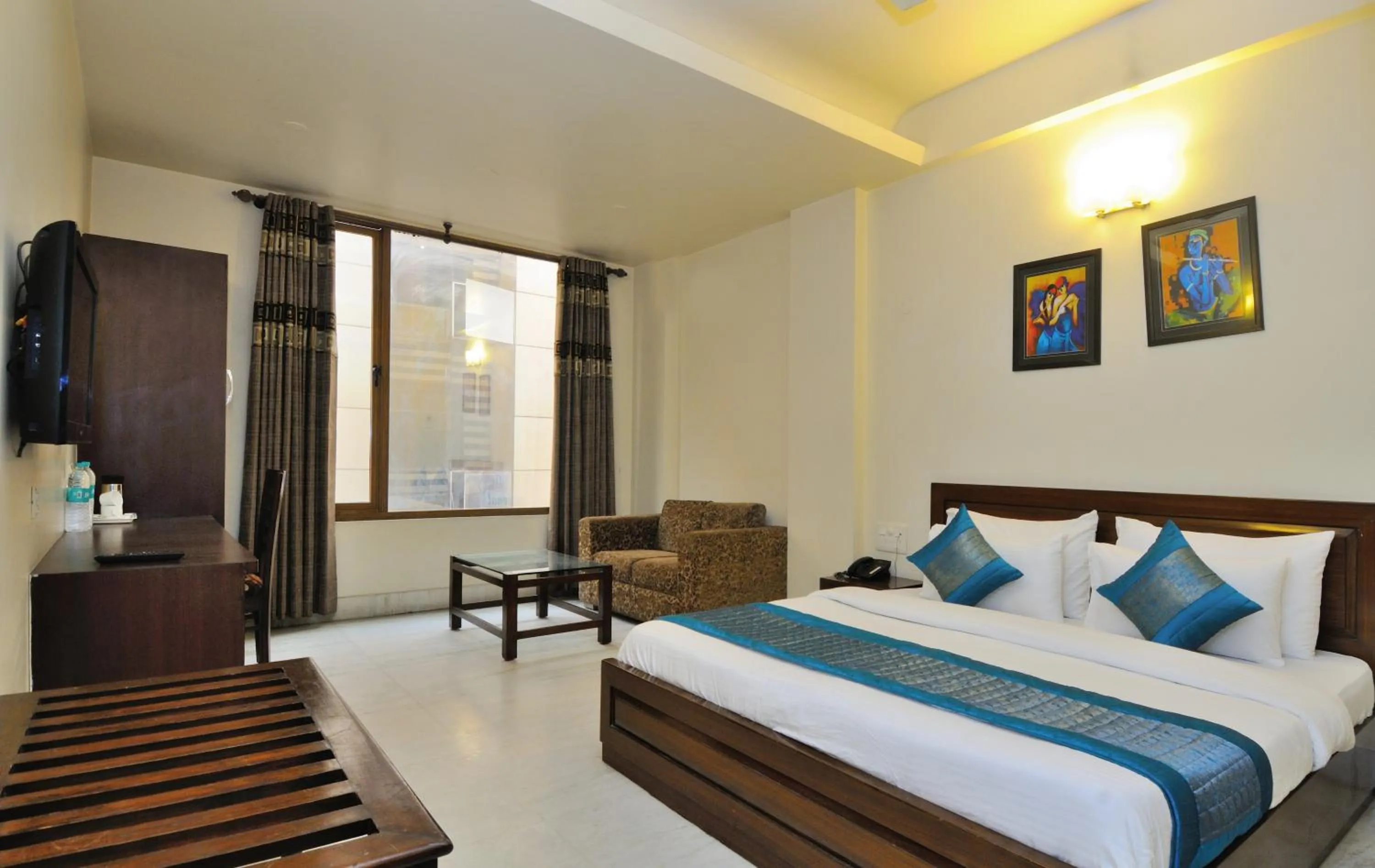 Bedroom, Bed in Hotel Shanti Villa- New Delhi Railway Station