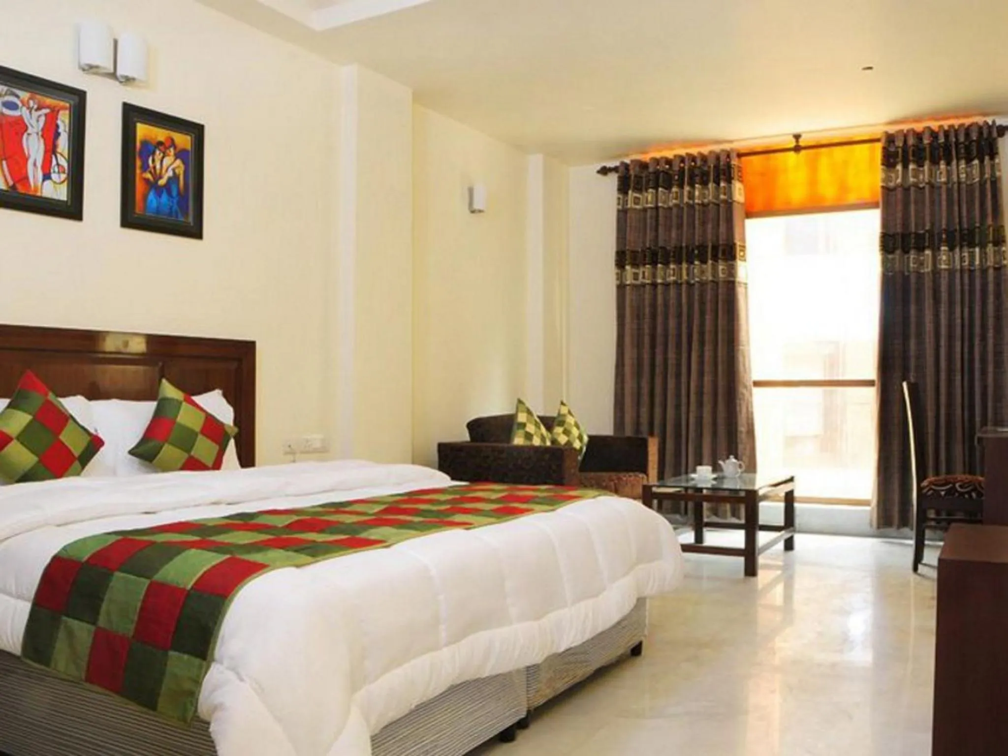 Bedroom, Bed in Hotel Shanti Villa- New Delhi Railway Station