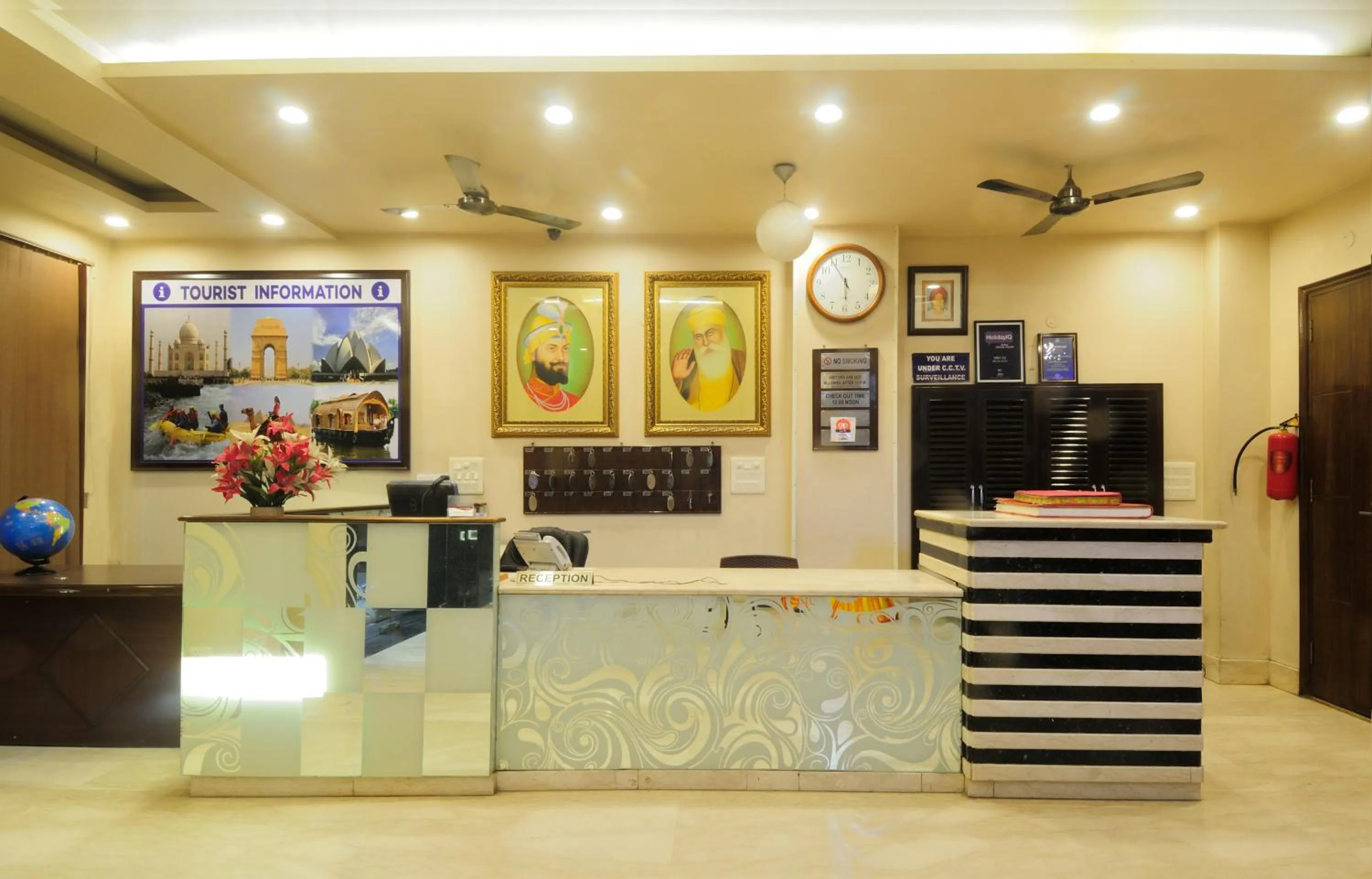 Lobby or reception in Hotel Shanti Villa- New Delhi Railway Station