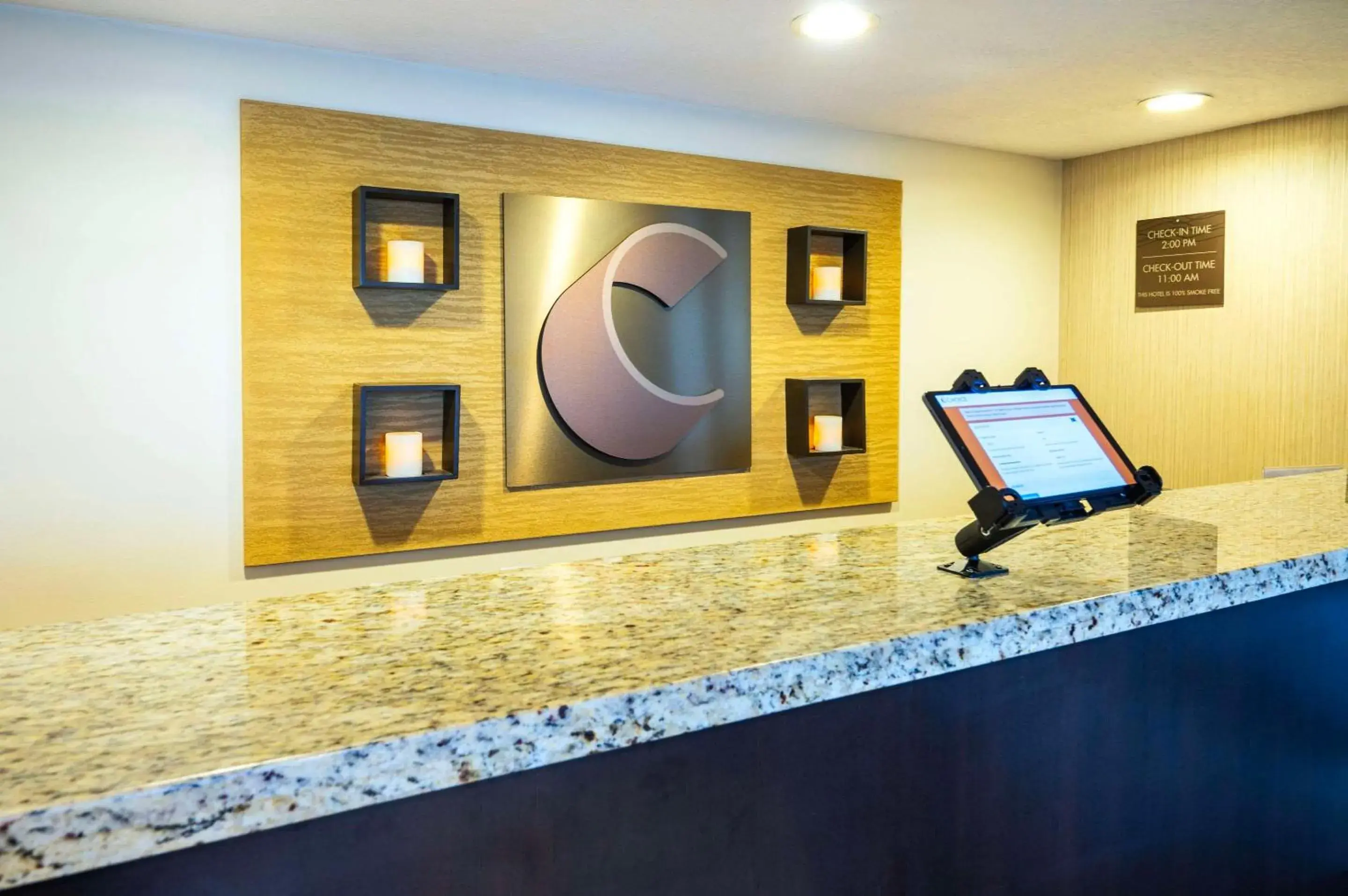 Lobby or reception in Comfort Inn Lobby or reception in Comfort Inn