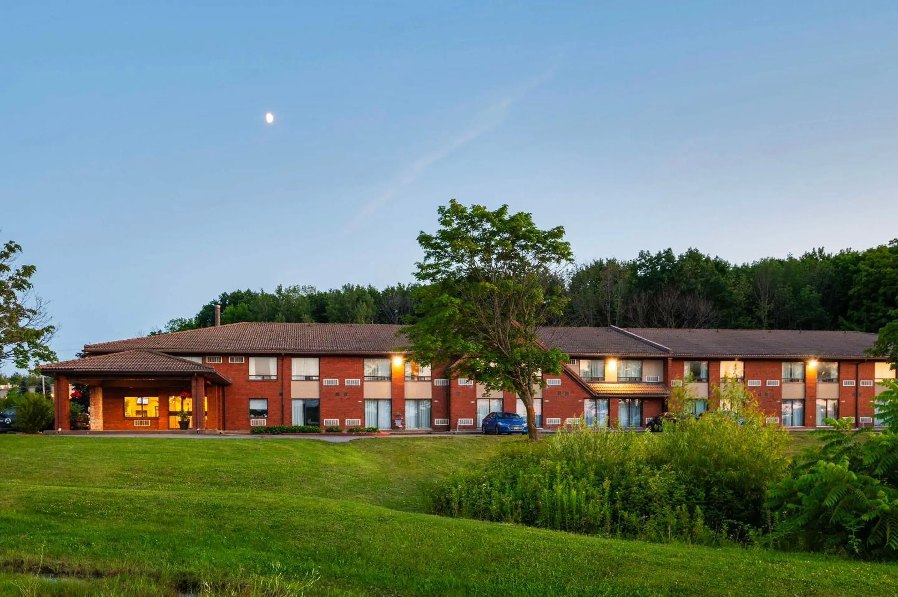 Property building in Comfort Inn Property building in Comfort Inn