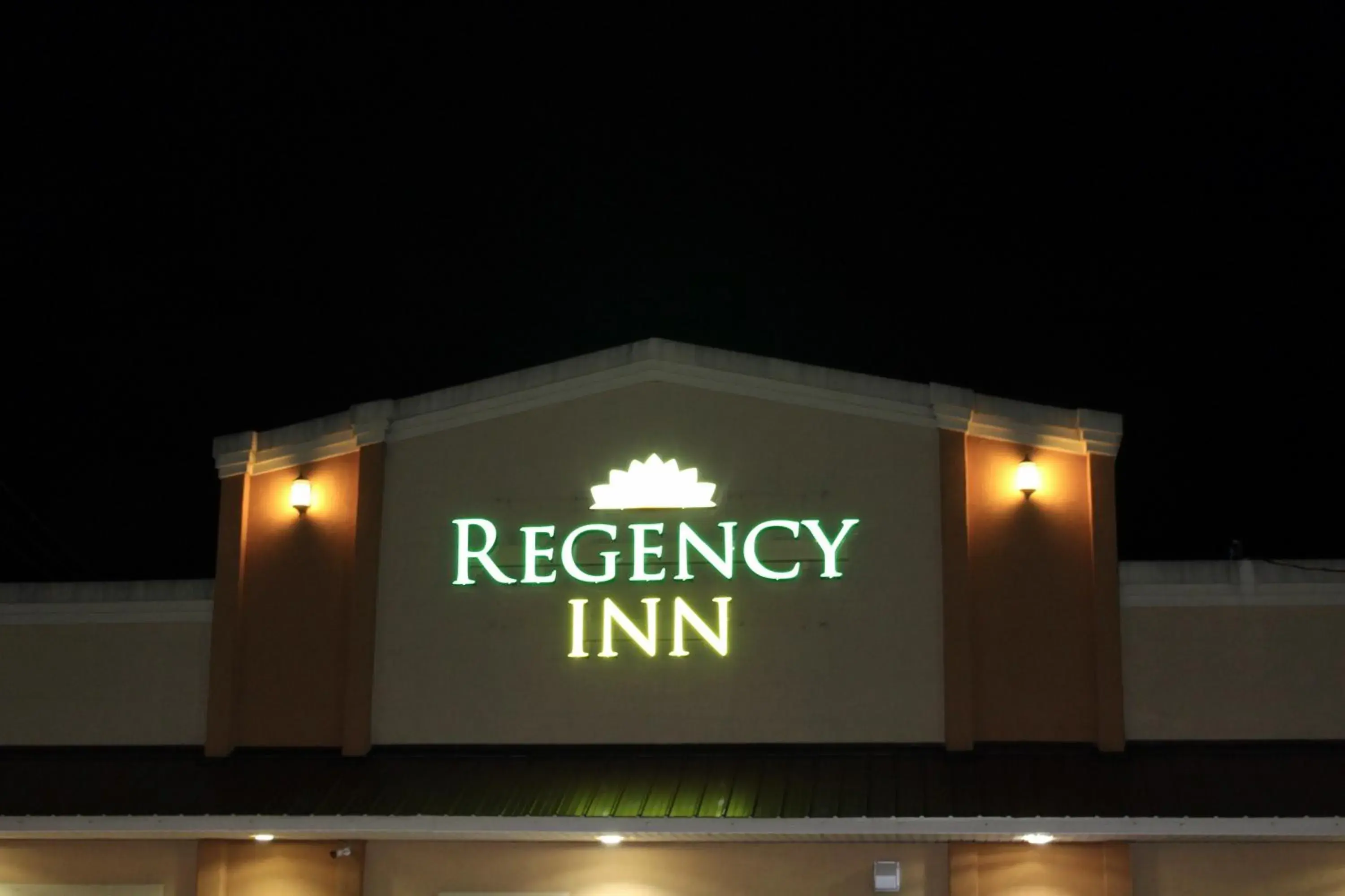 Property building in Regency Inn Property building in Regency Inn
