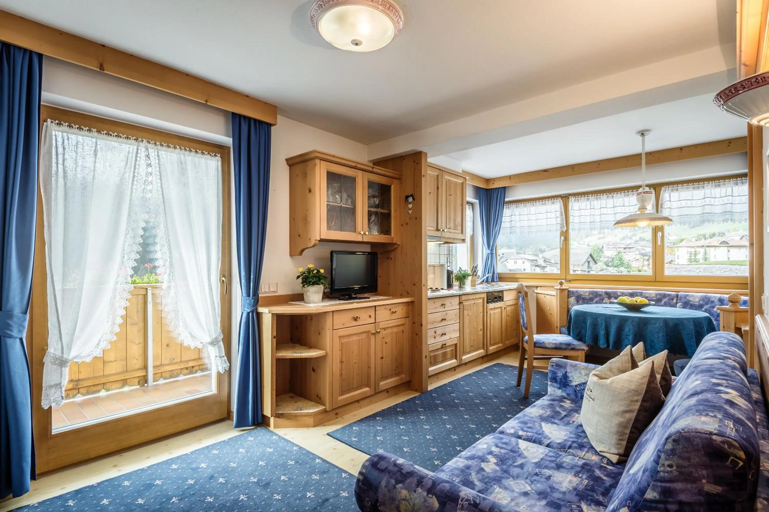 TV and multimedia in Residence Bondì