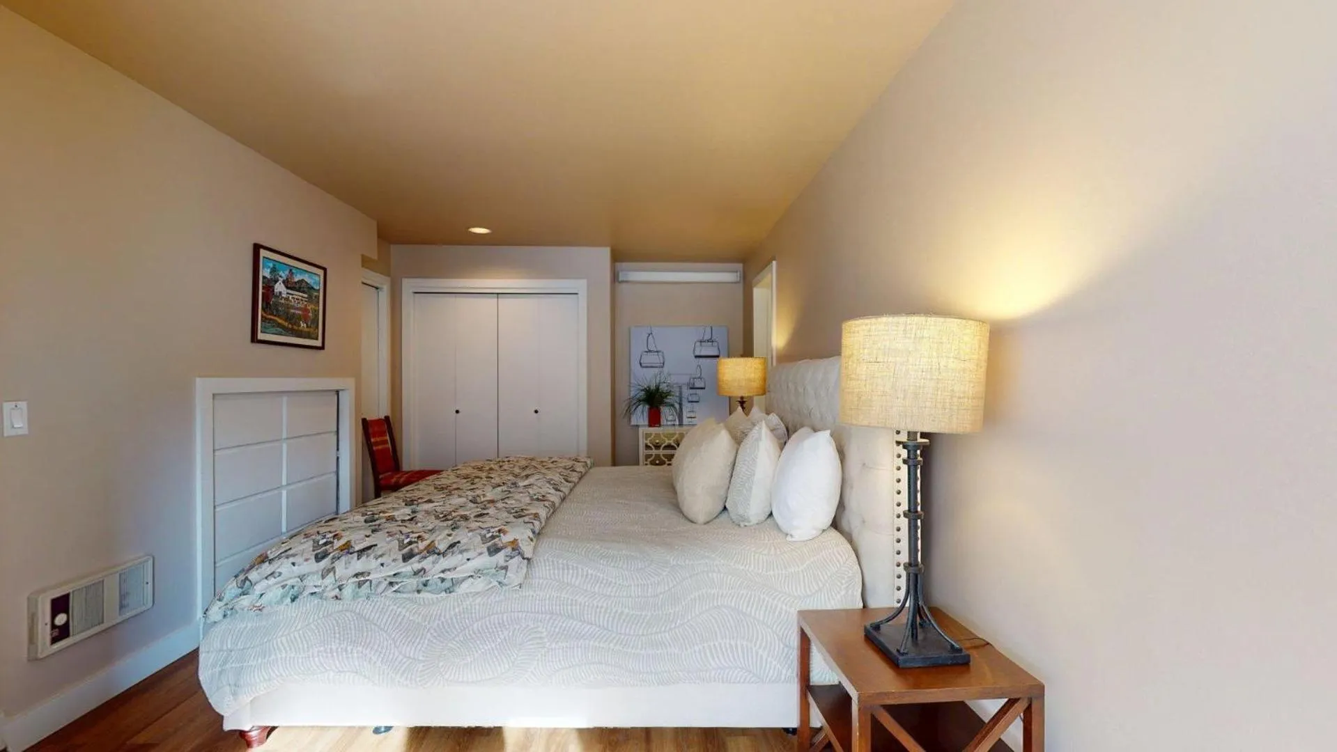 Bed in Knob Hill Ridge Townhome 1