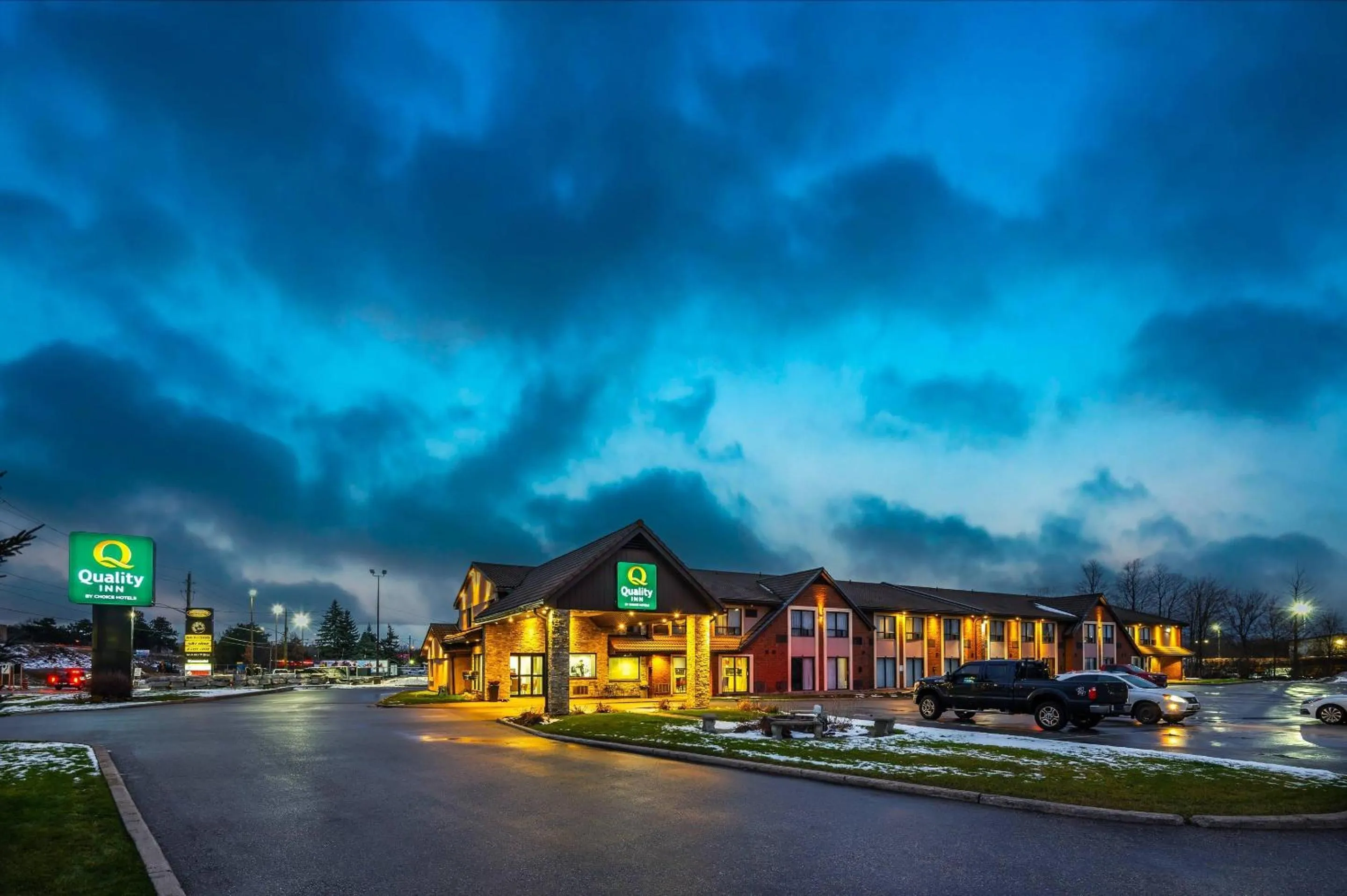 Property building in Quality Inn