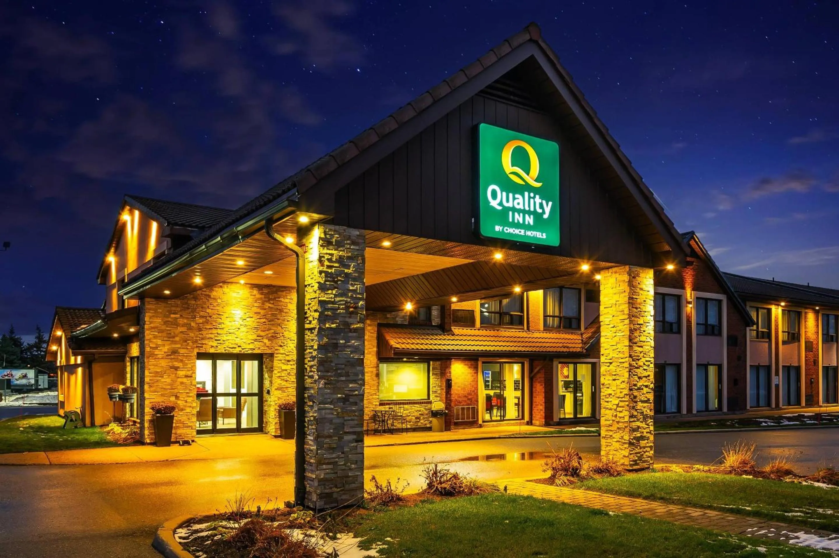 Property building in Quality Inn