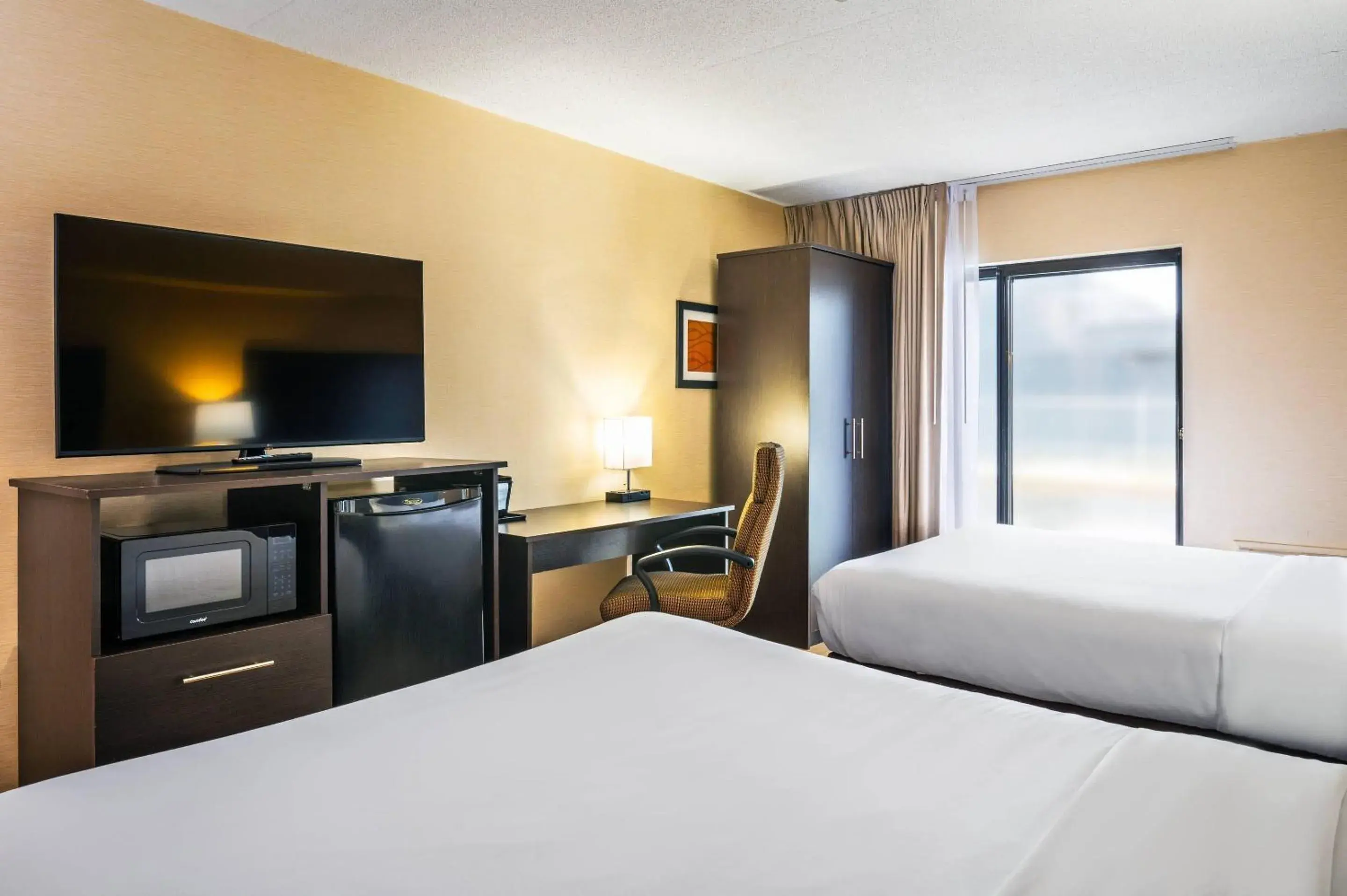 Bedroom, Bed in Quality Inn Bedroom, Bed in Quality Inn