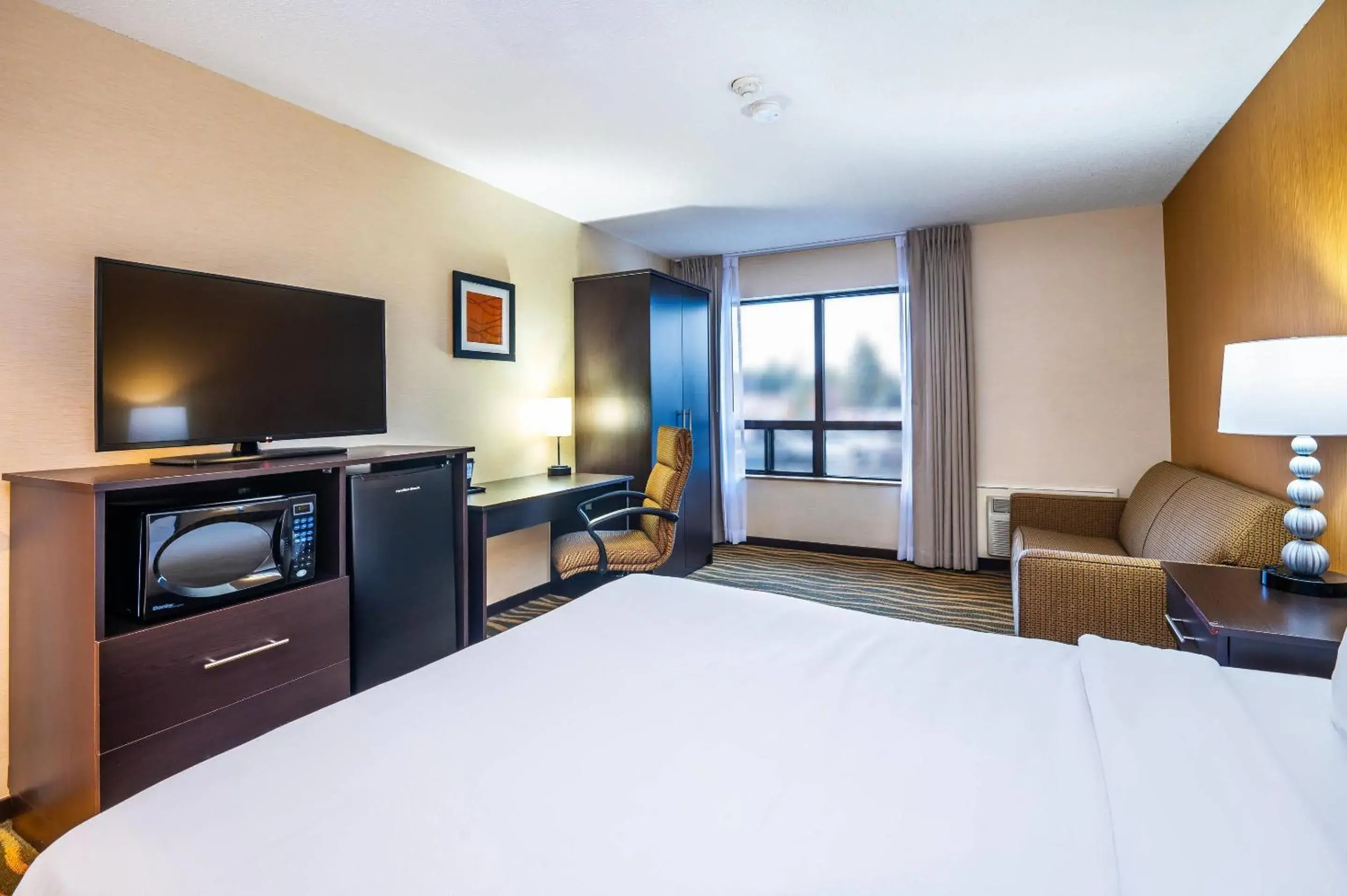 Bedroom, Bed in Quality Inn Bedroom, Bed in Quality Inn