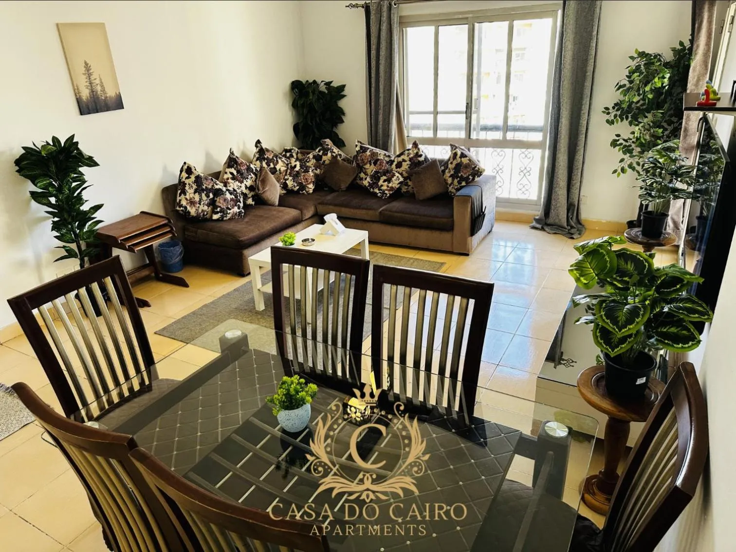 Communal lounge/ TV room in Casa Do Cairo - Rehab City