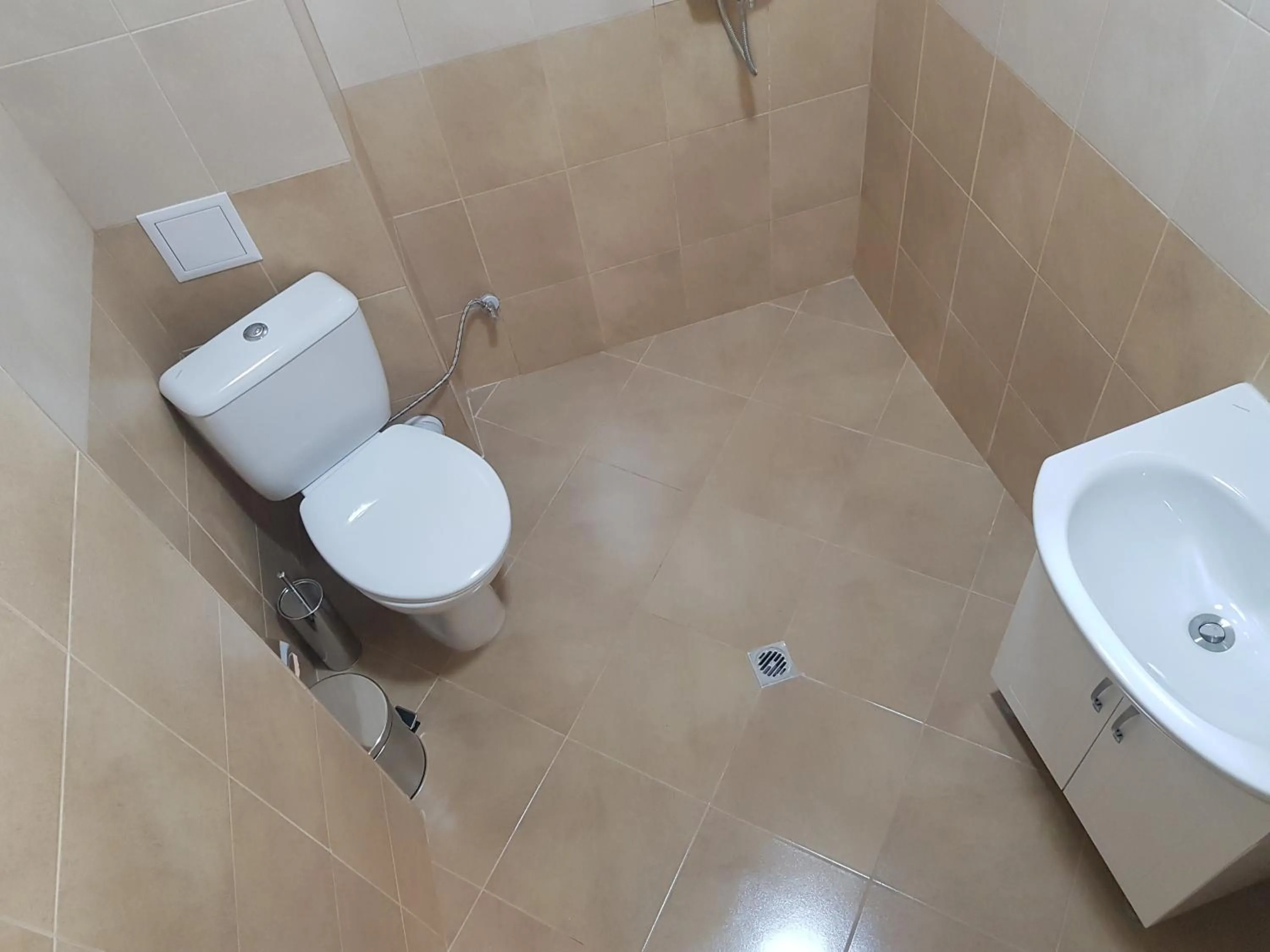 Shower in Twain Apart&Rooms