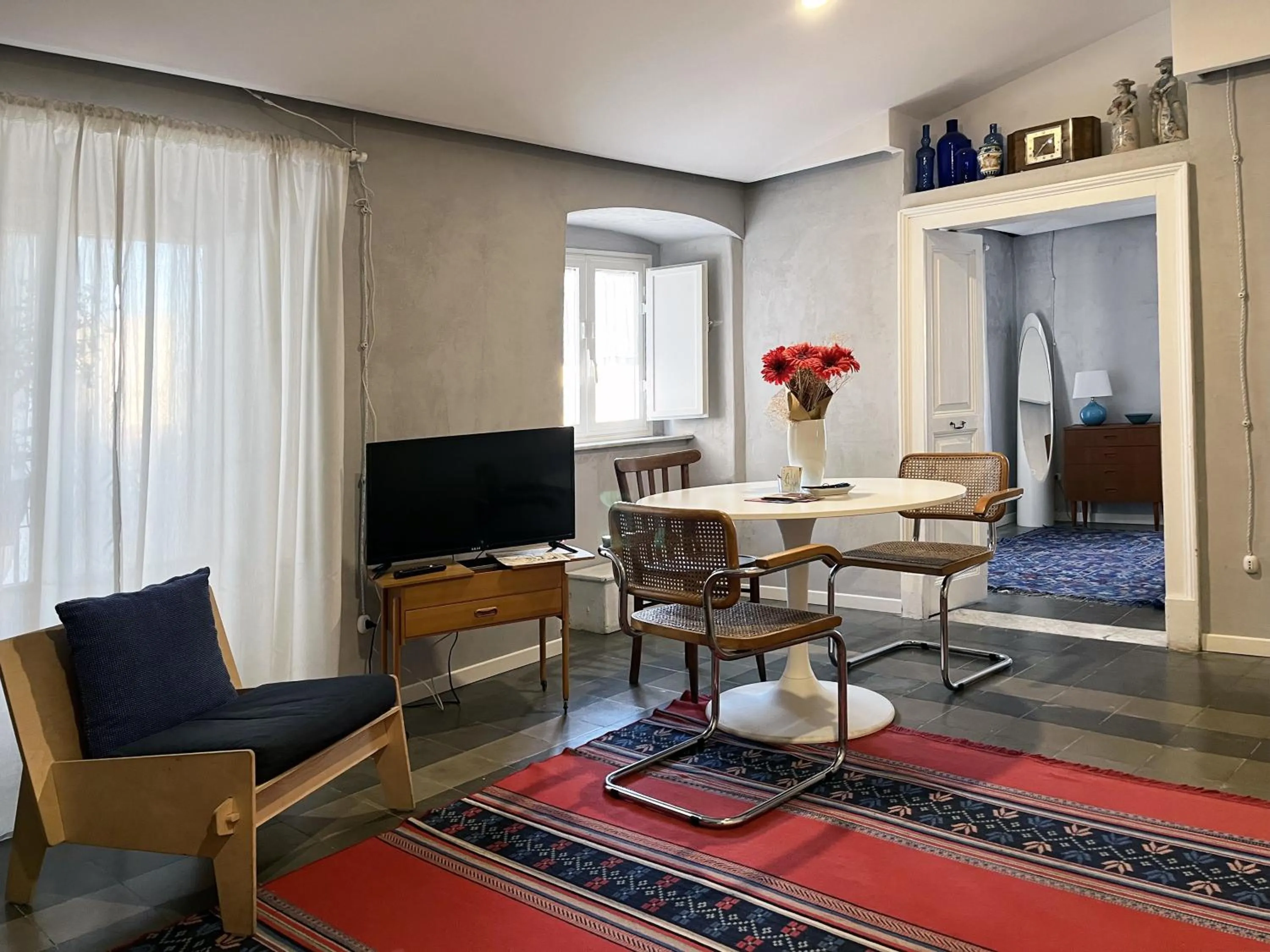 Communal lounge/ TV room in Trìcora Sicilian B&B