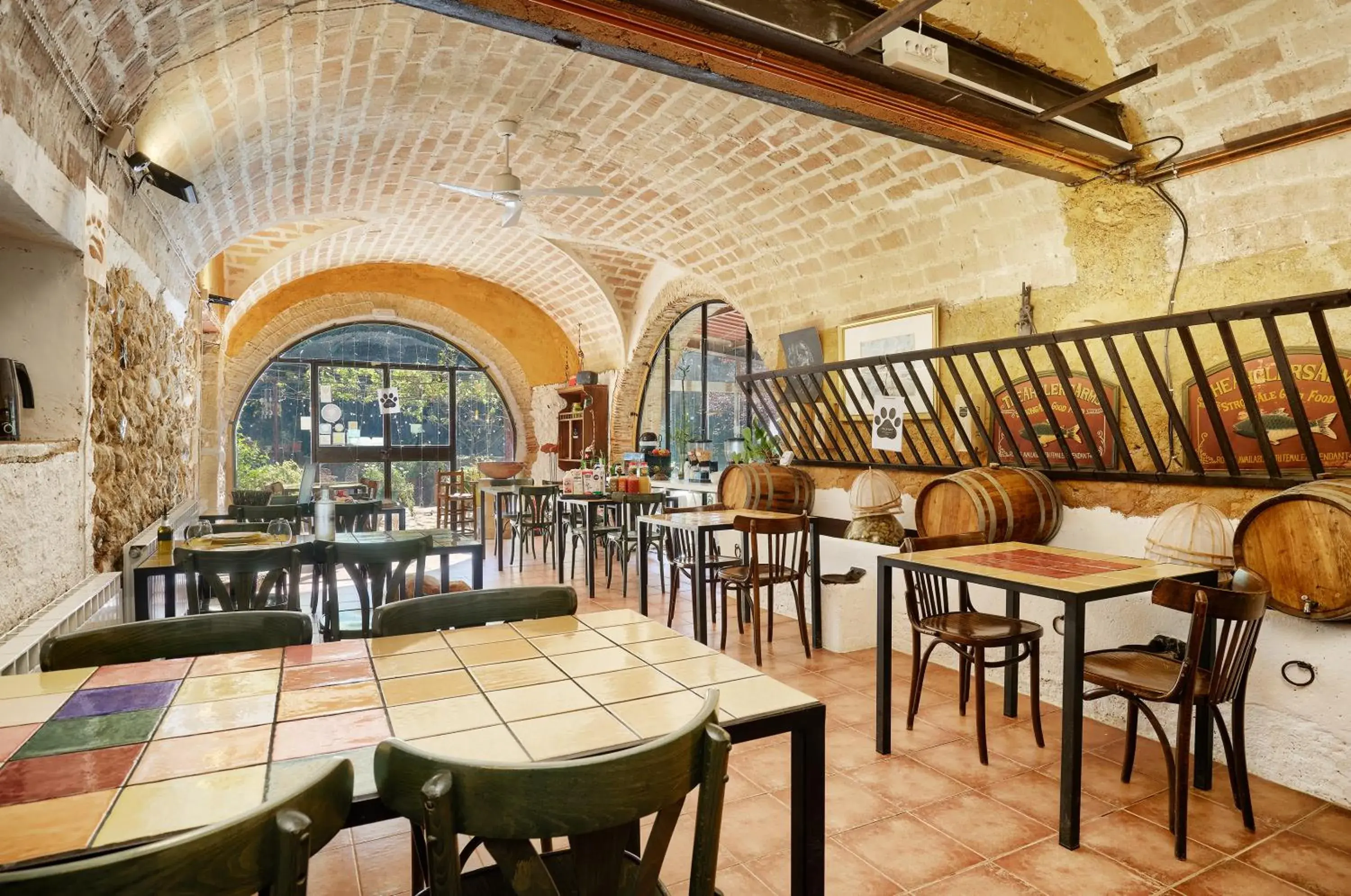 Restaurant/places to eat in Mas Torrencito Pet Friendly Restaurant/places to eat in Mas Torrencito Pet Friendly