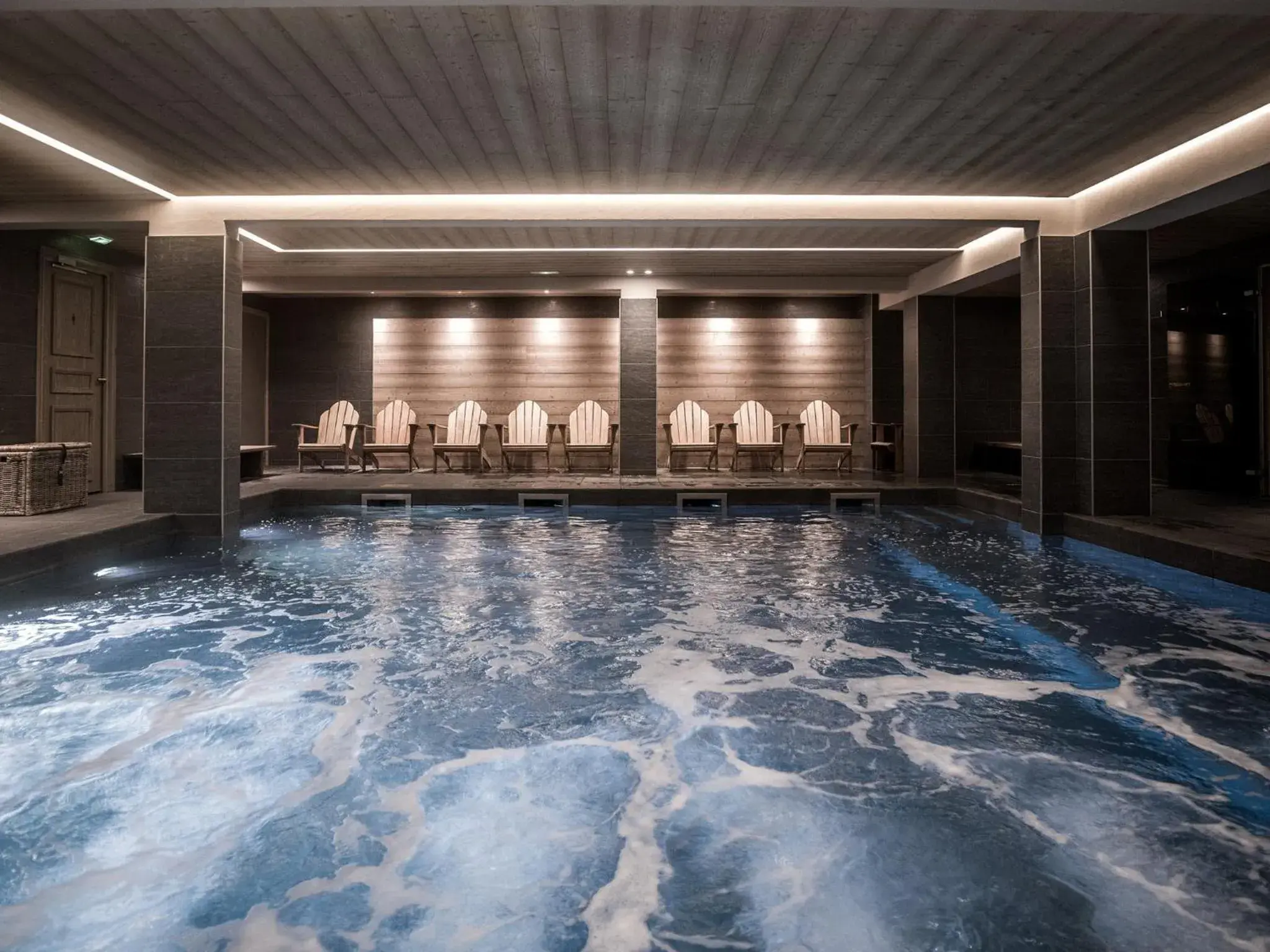 Swimming pool in Le Fitz Roy, a Beaumier hotel Swimming pool in Le Fitz Roy, a Beaumier hotel