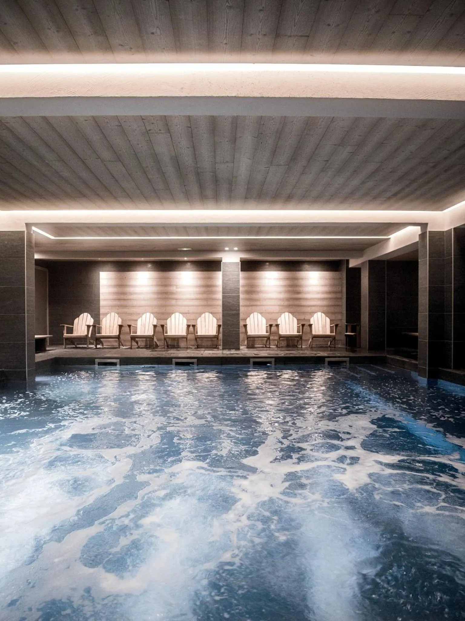 Swimming pool in Le Fitz Roy, a Beaumier hotel