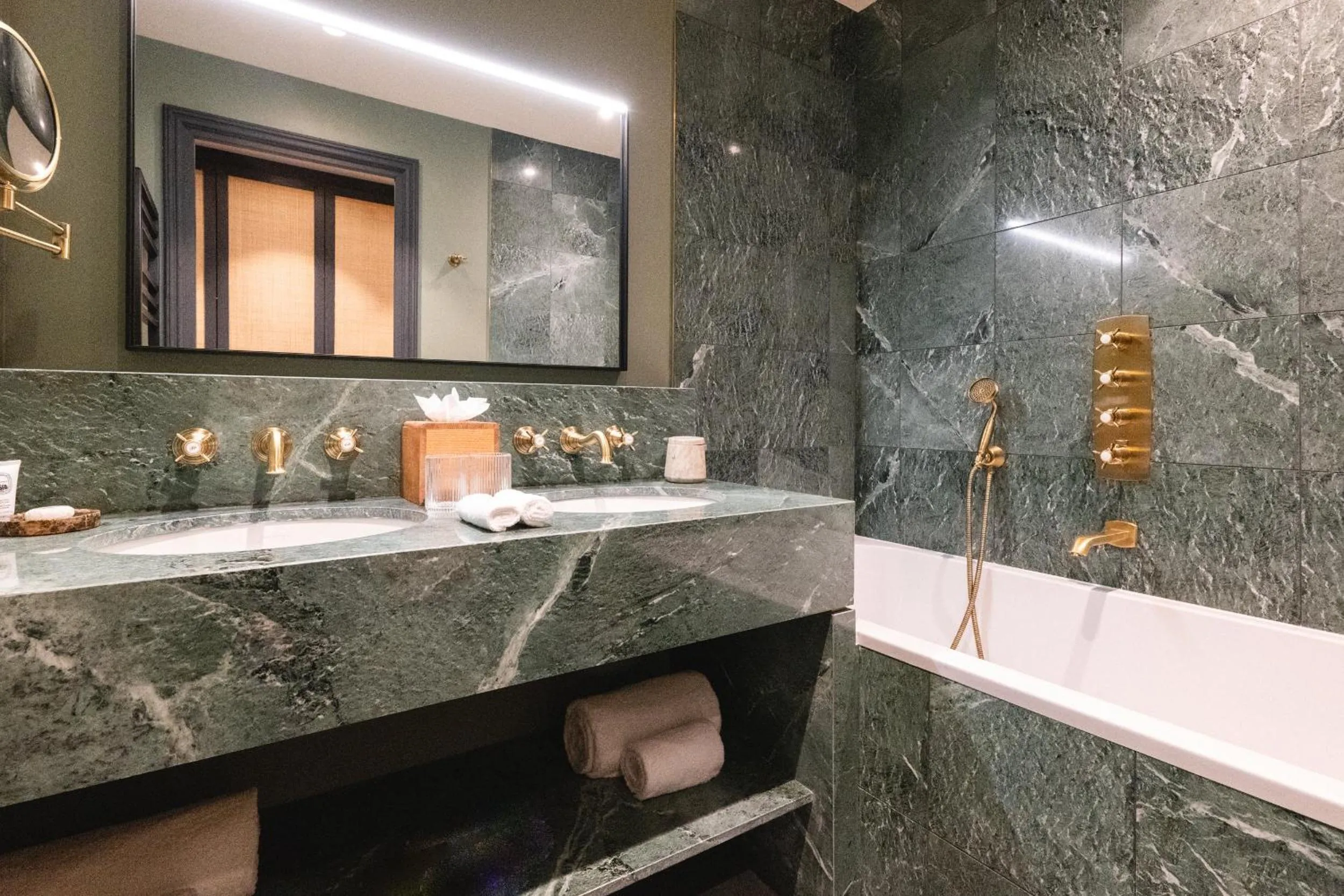 Bathroom in Le Fitz Roy, a Beaumier hotel